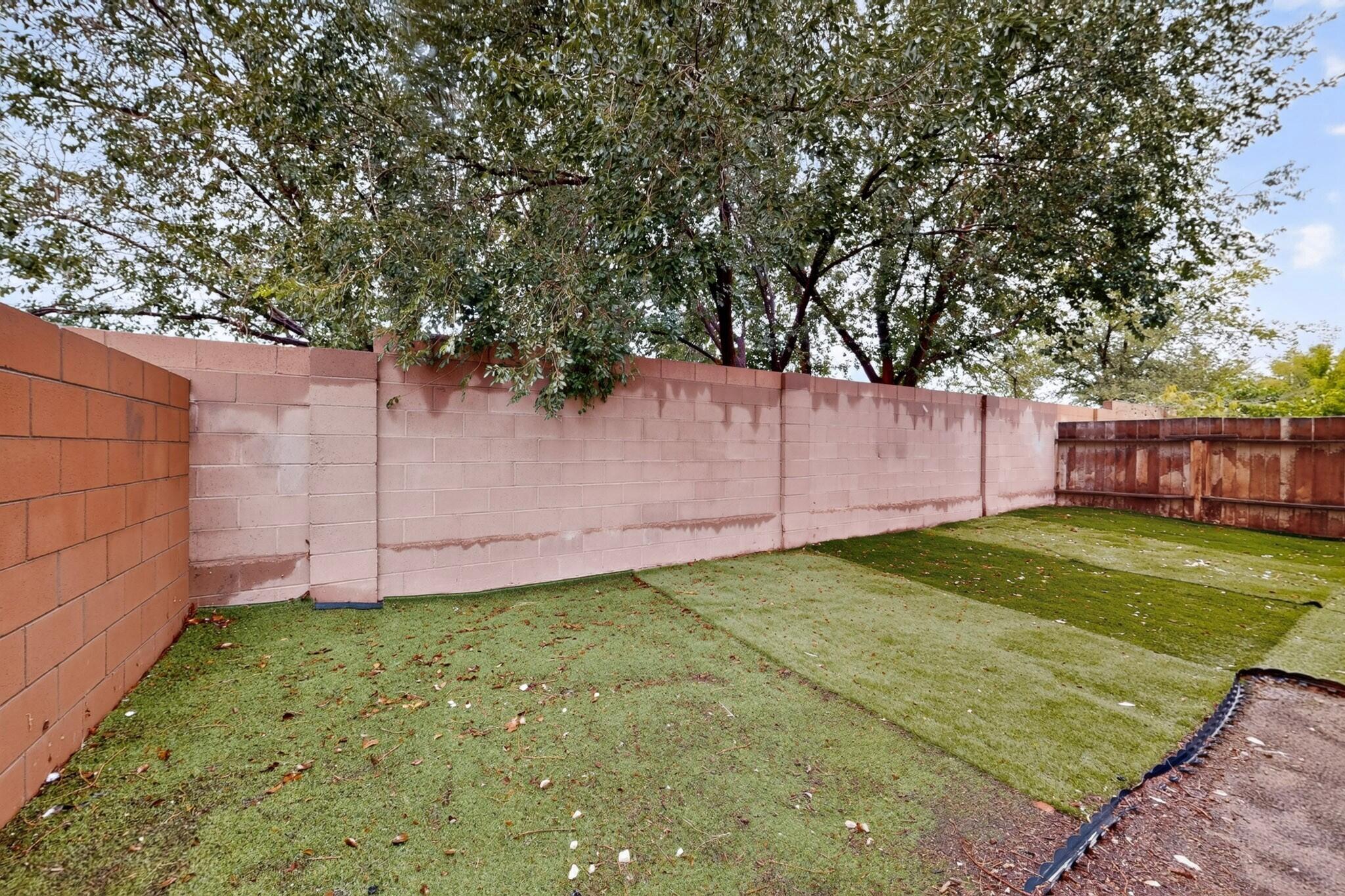 Photo 8 — 709 Los Viejos Drive SW