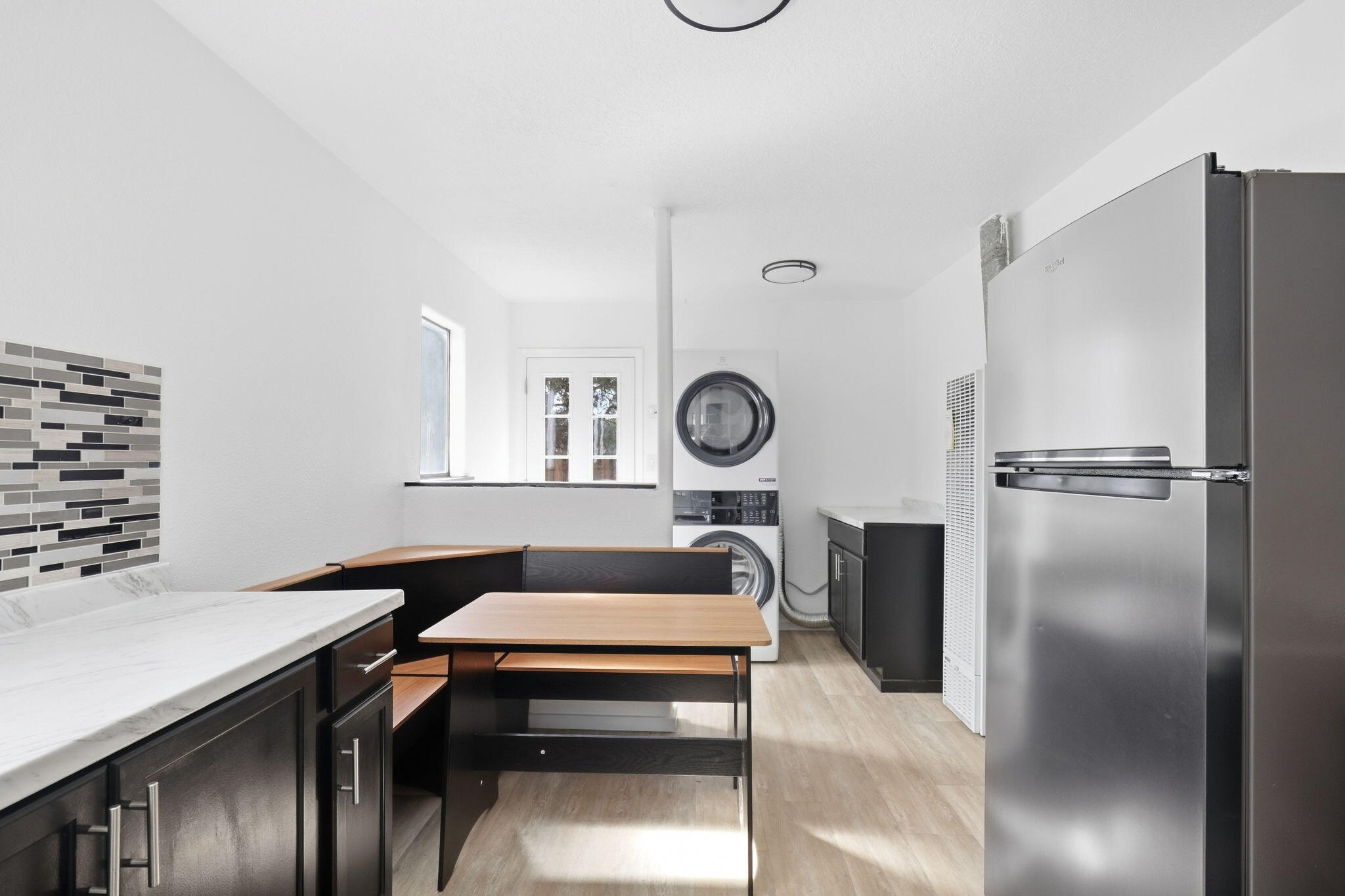 Photo 18 — 526 Apache Avenue NW