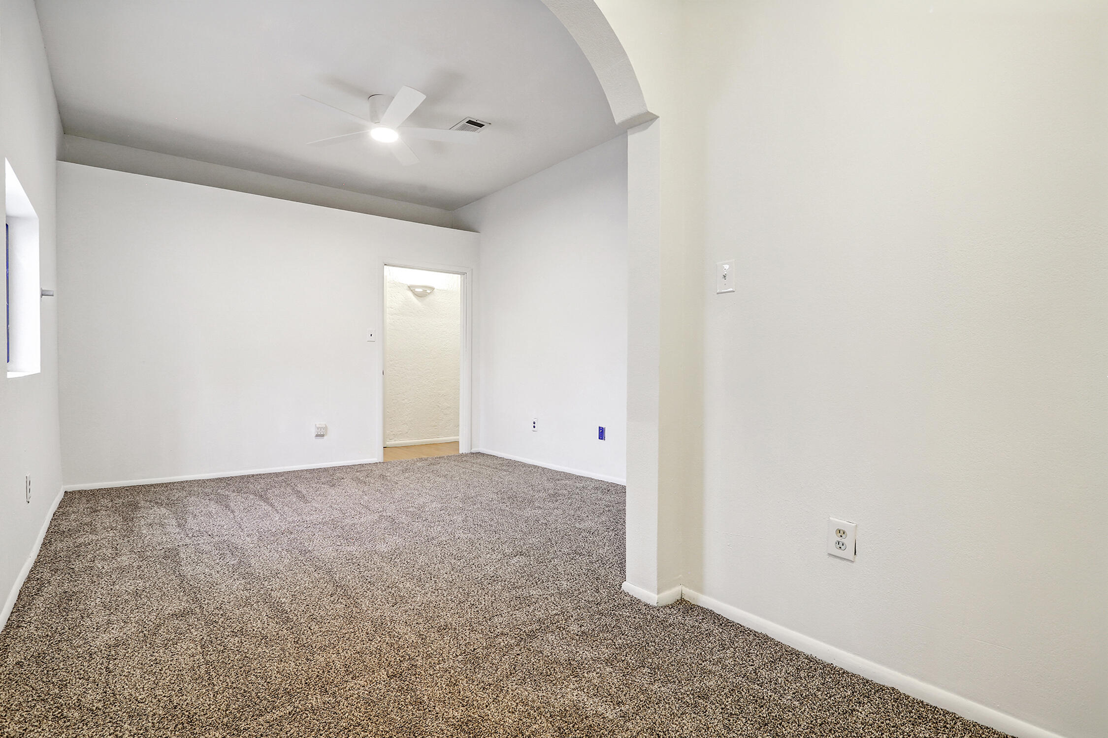 Photo 14 — 1114 10th Street NW