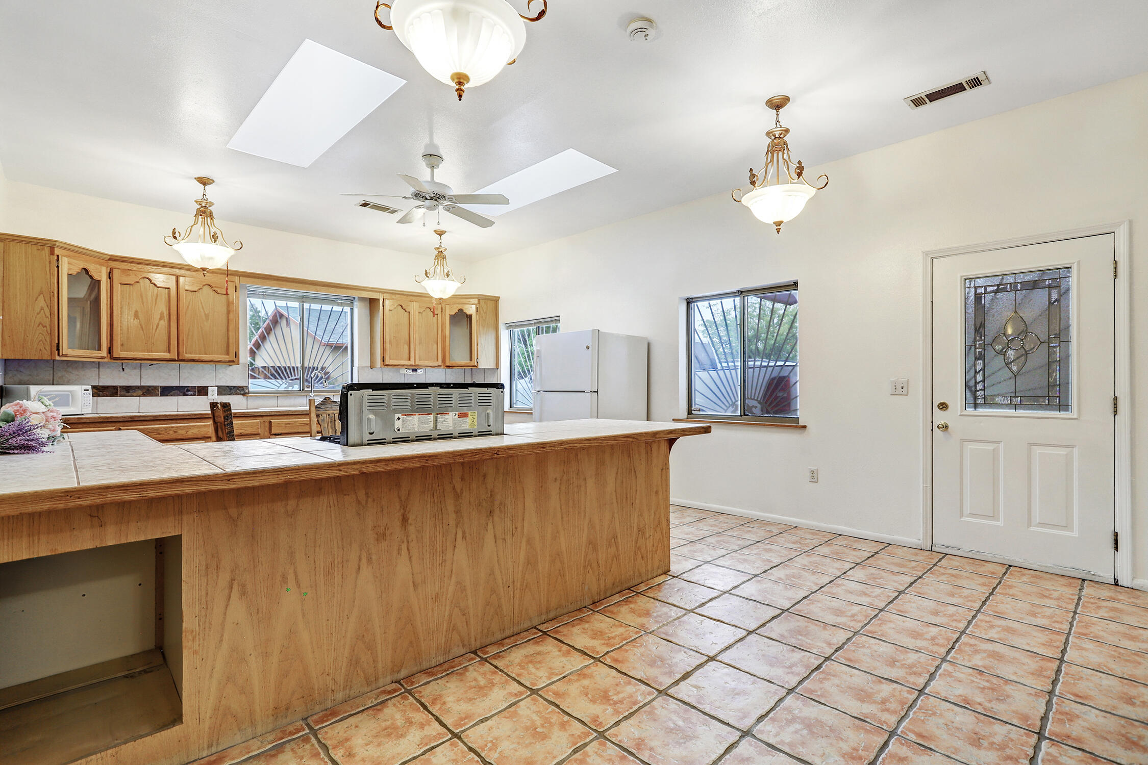 Photo 4 — 1114 10th Street NW