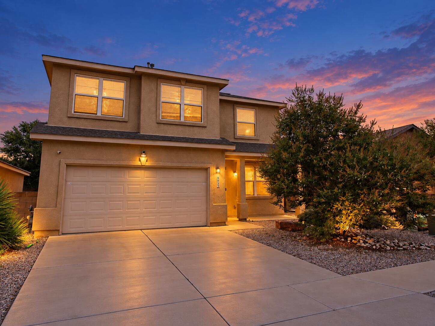 905 Molten Place NW