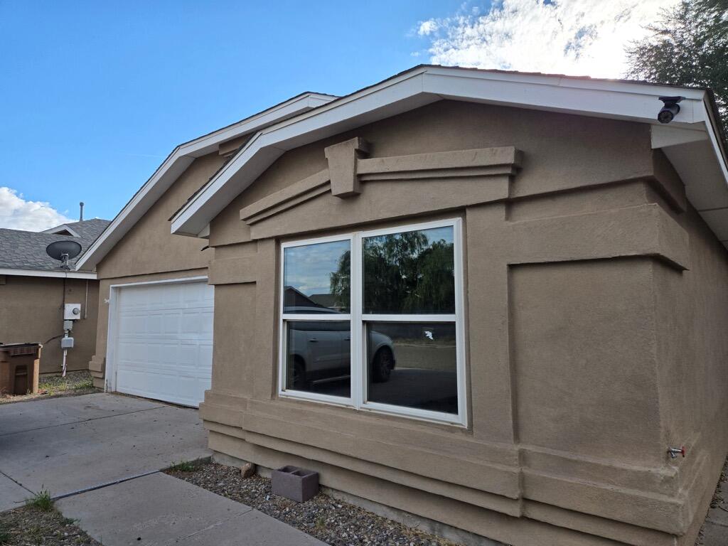 405 Camino Eric, Moriarty, NM 87035
