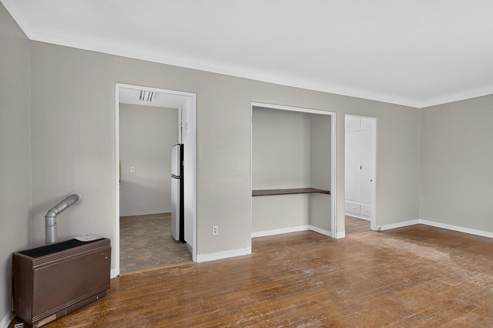 Photo 13 — 414 Pine Street SE