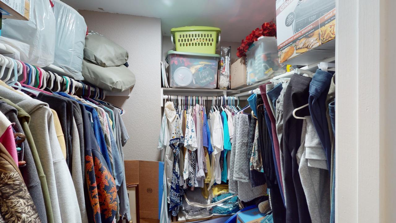 Photo 2 — 2100 Stardust Court