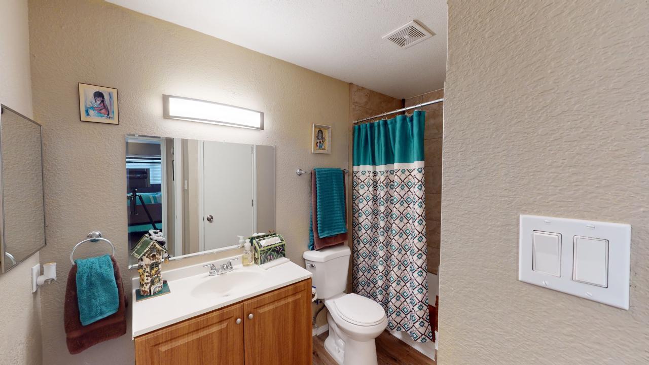 Photo 4 — 2100 Stardust Court