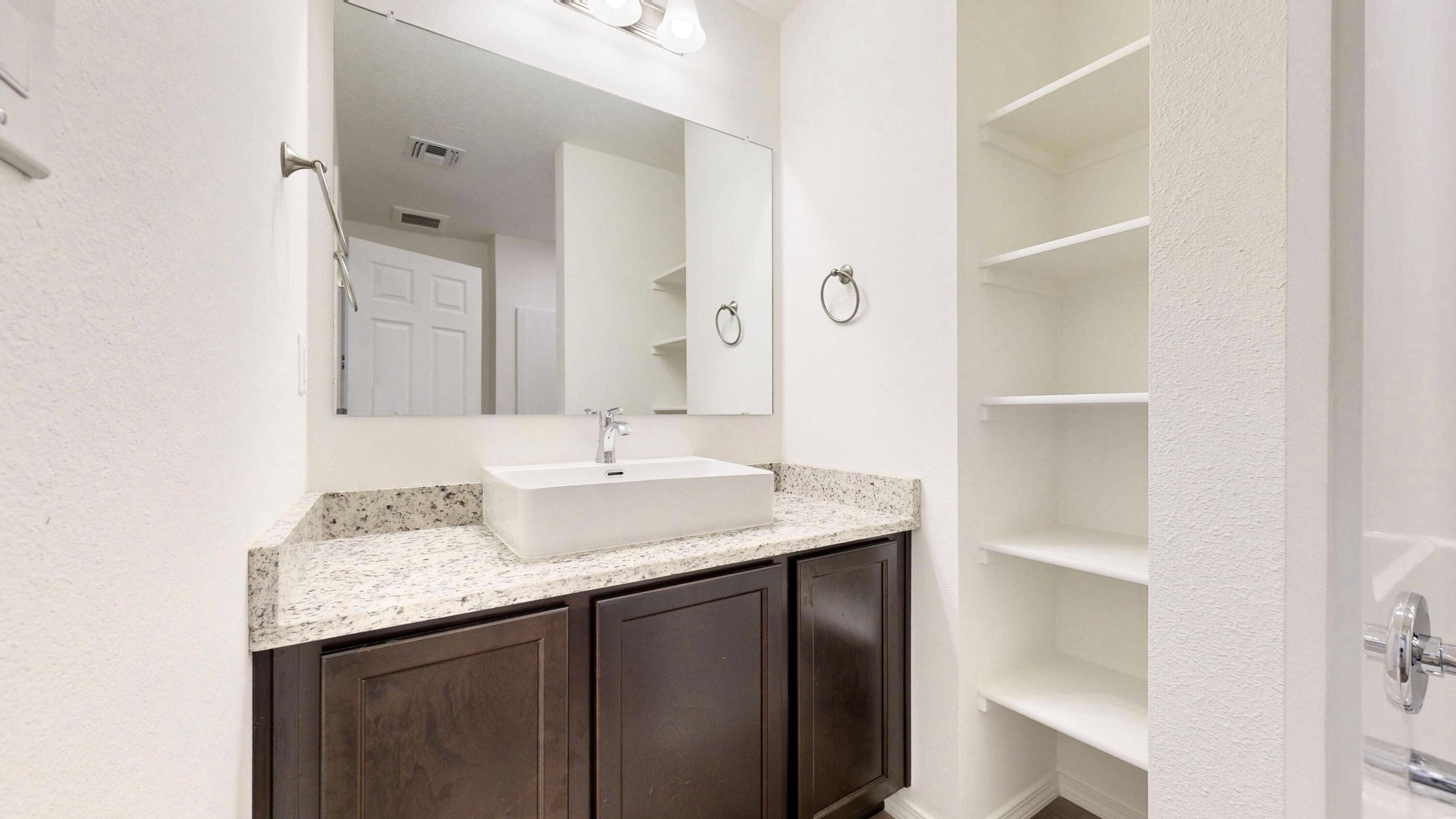 Photo 14 — 267 San Clemente Avenue NW