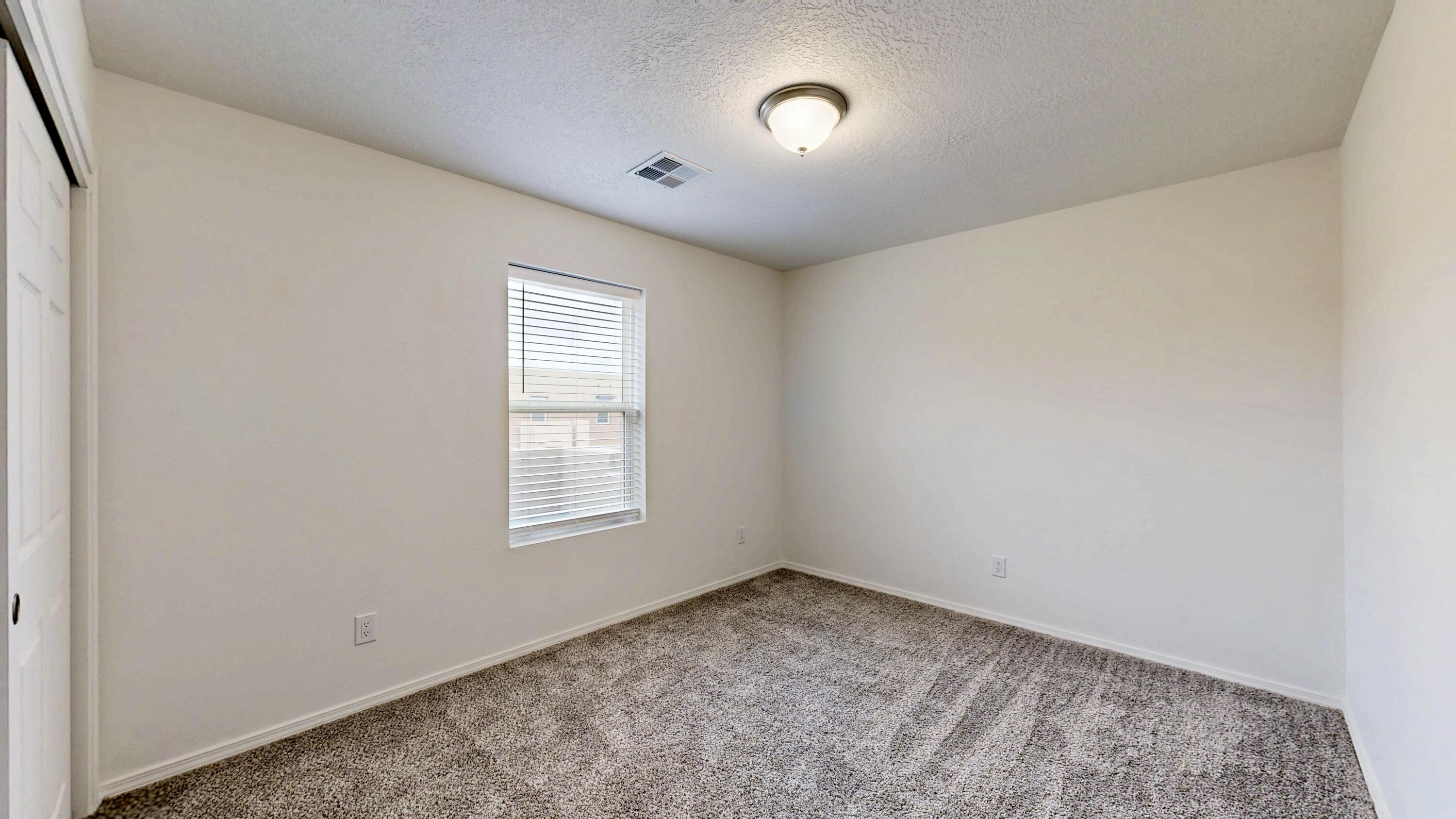 Photo 12 — 267 San Clemente Avenue NW