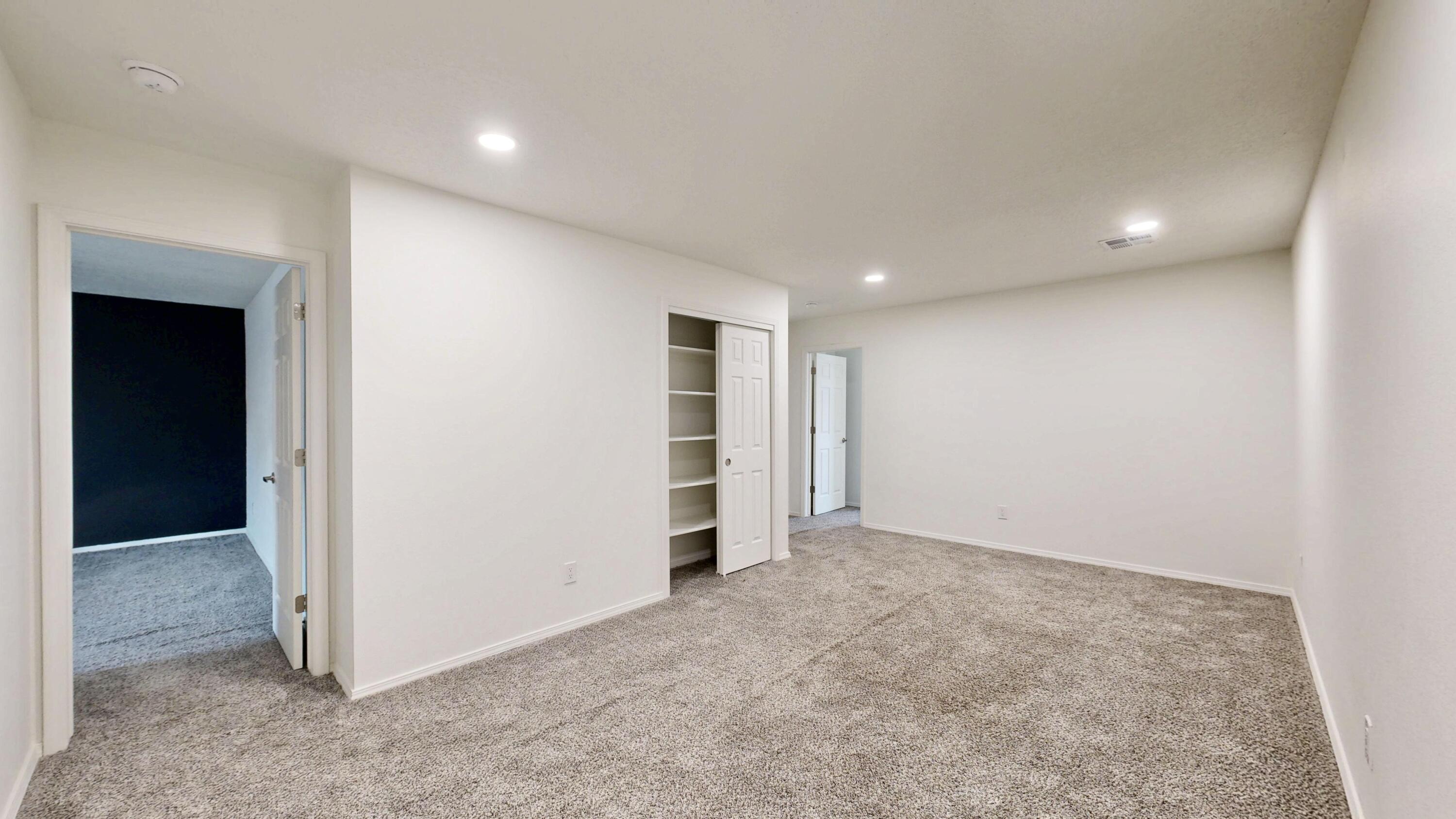 Photo 9 — 267 San Clemente Avenue NW