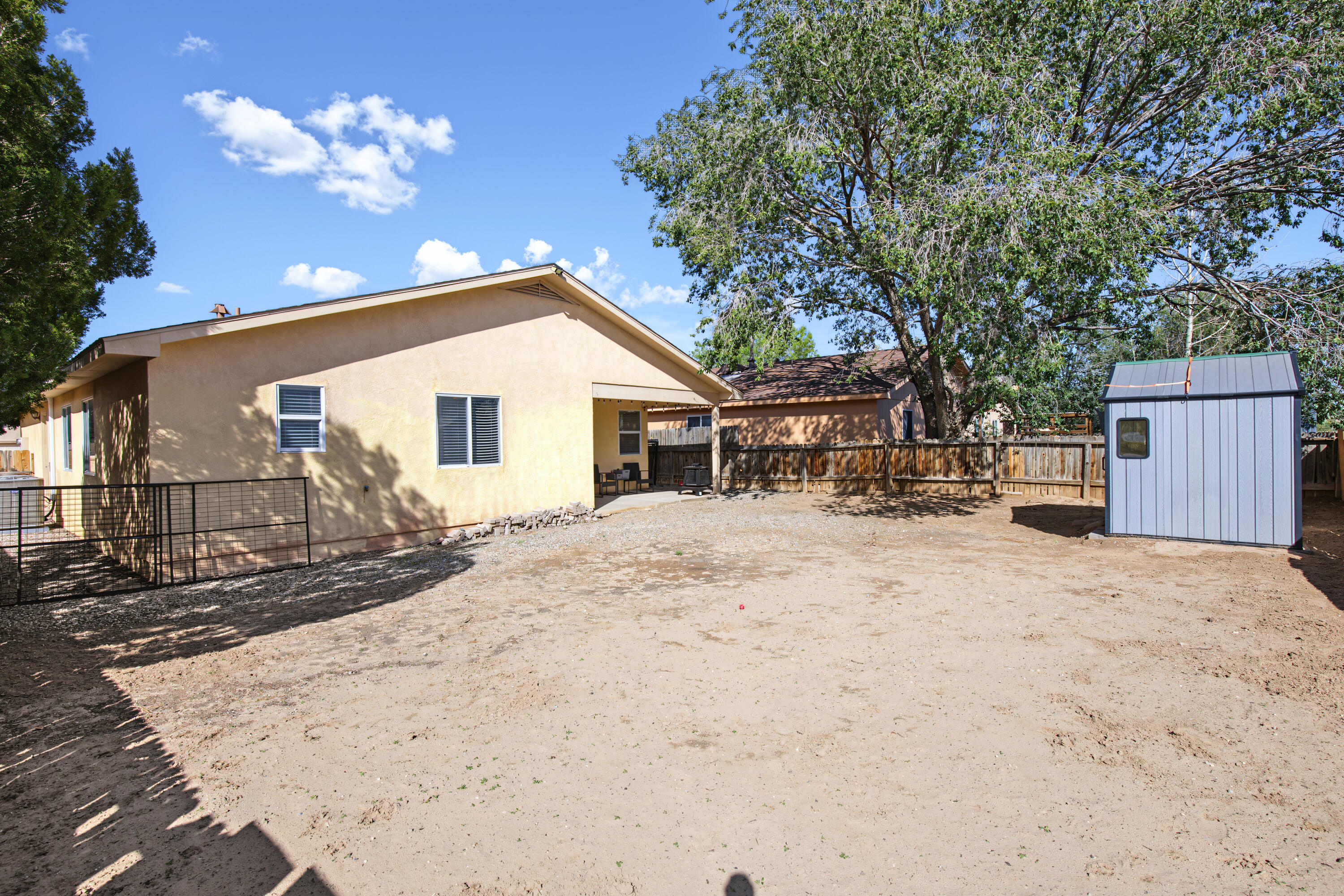 Photo 18 — 908 Somerset Meadows Drive NE