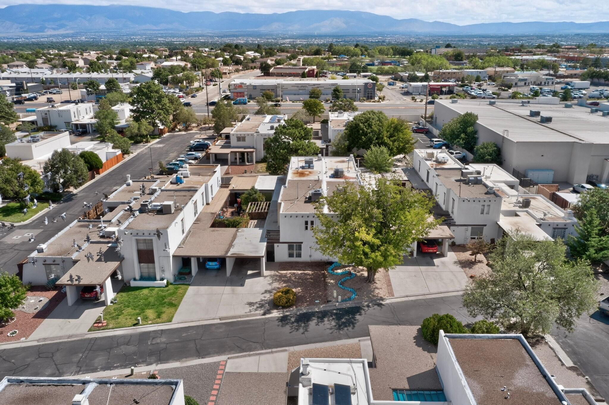 Photo 9 — 37 Calle Arroyo Seco NW