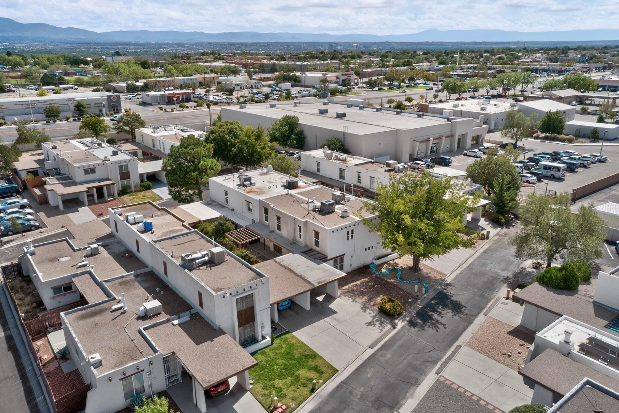 Photo 12 — 37 Calle Arroyo Seco NW
