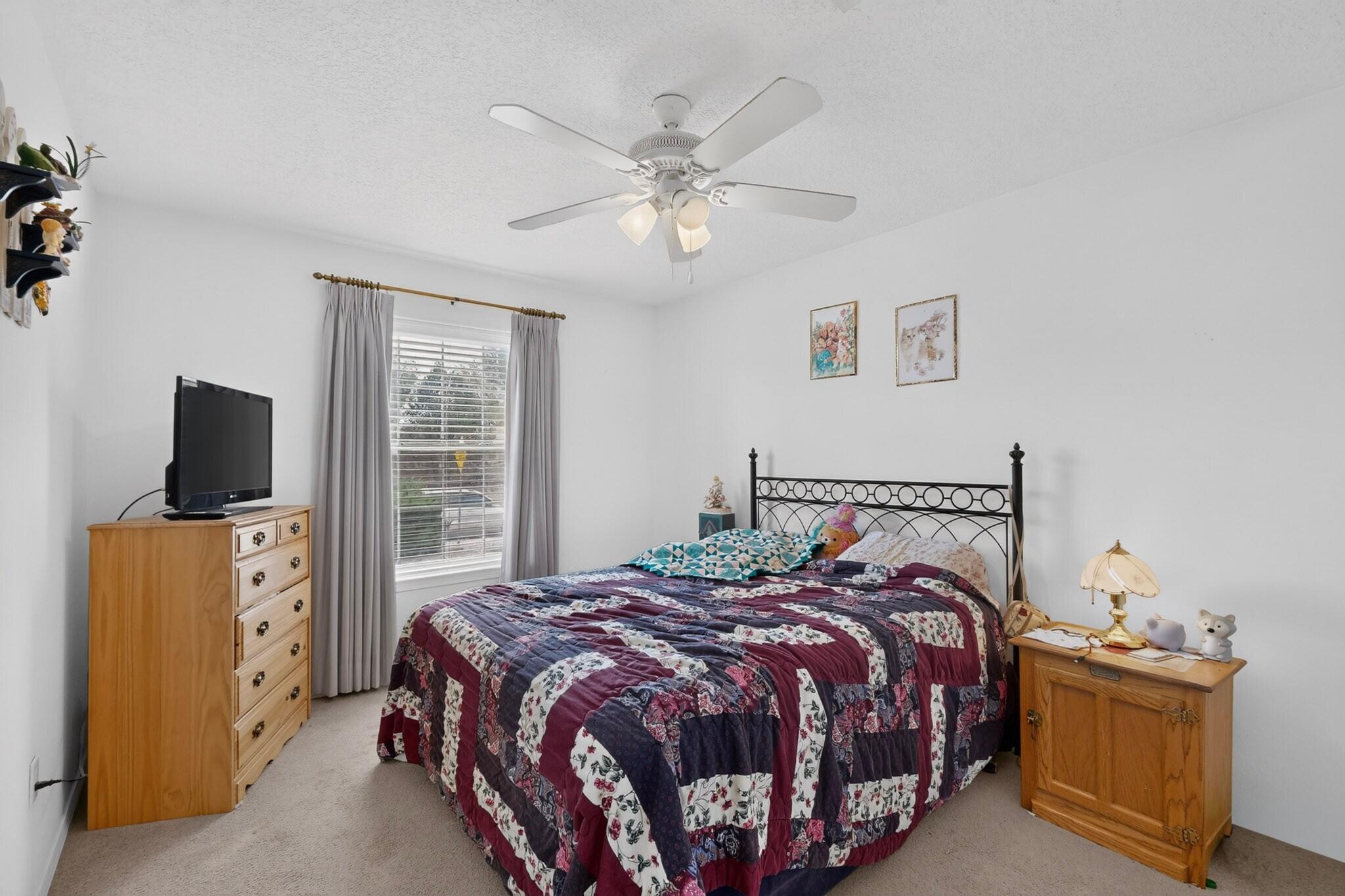 Photo 2 — 928 Lee Trevino Boulevard