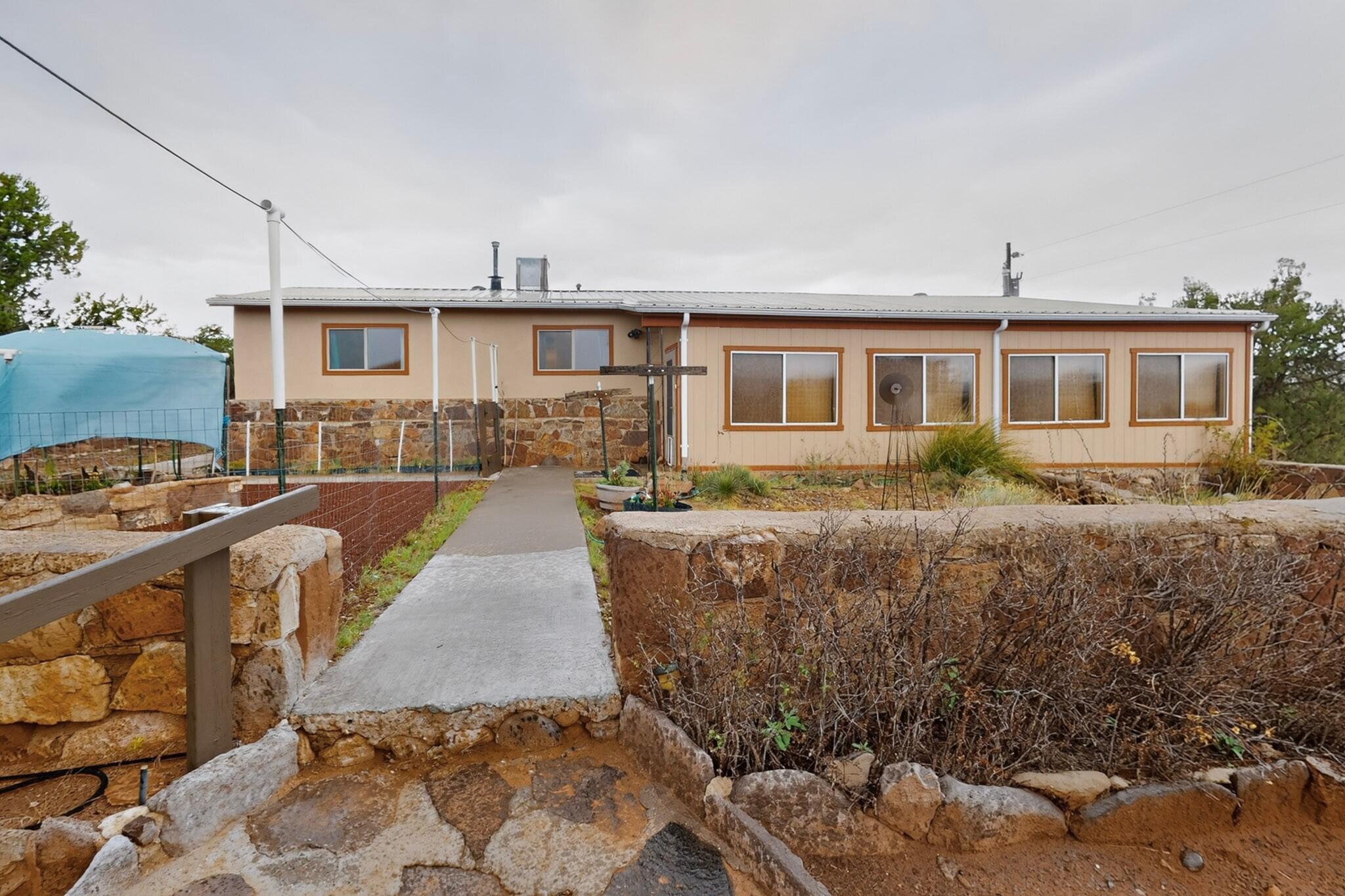 134 Camino Azul, Jemez Pueblo, NM 87024