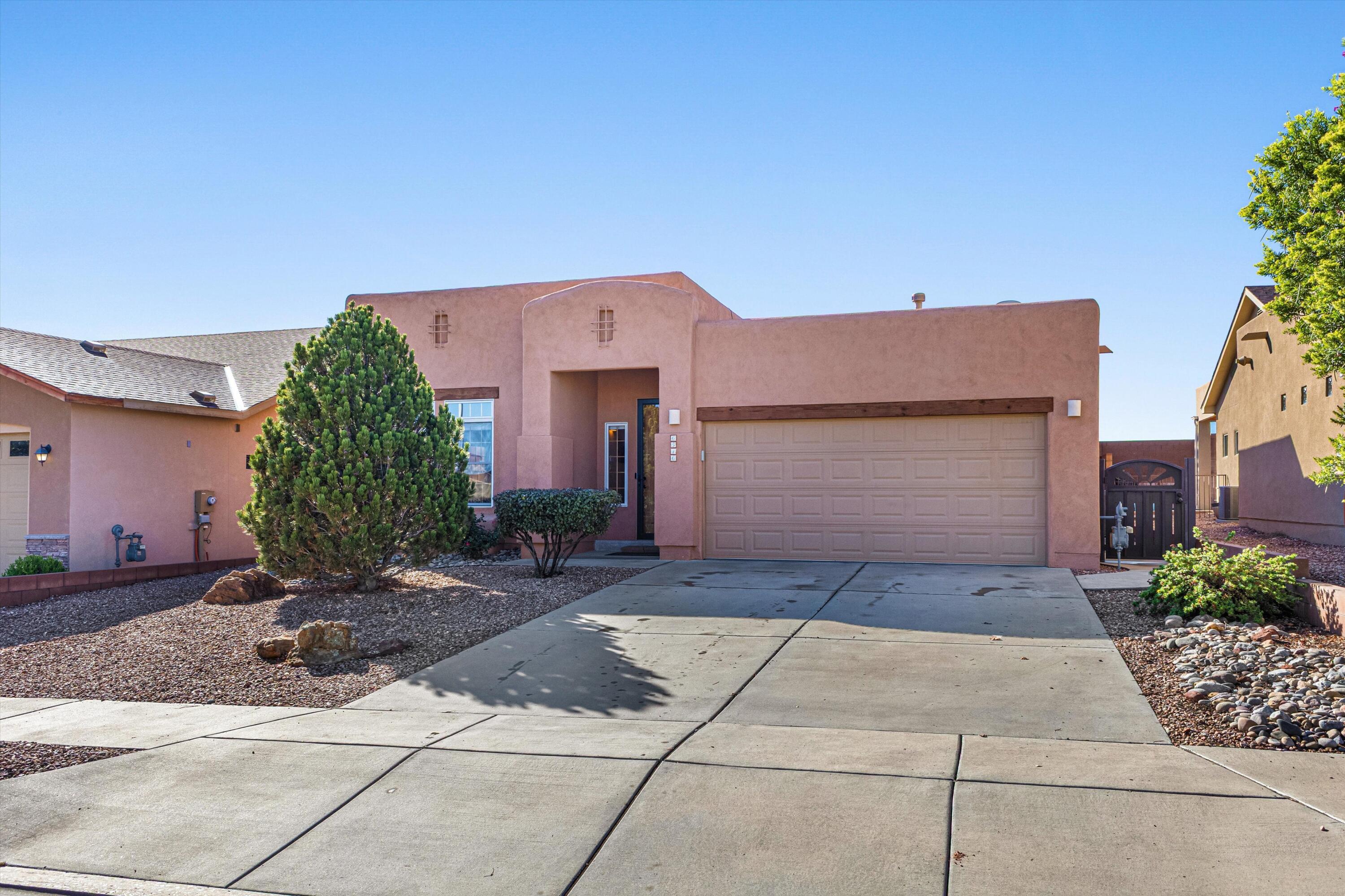 6516 Basket Weaver Avenue NW, Albuquerque, NM 87114