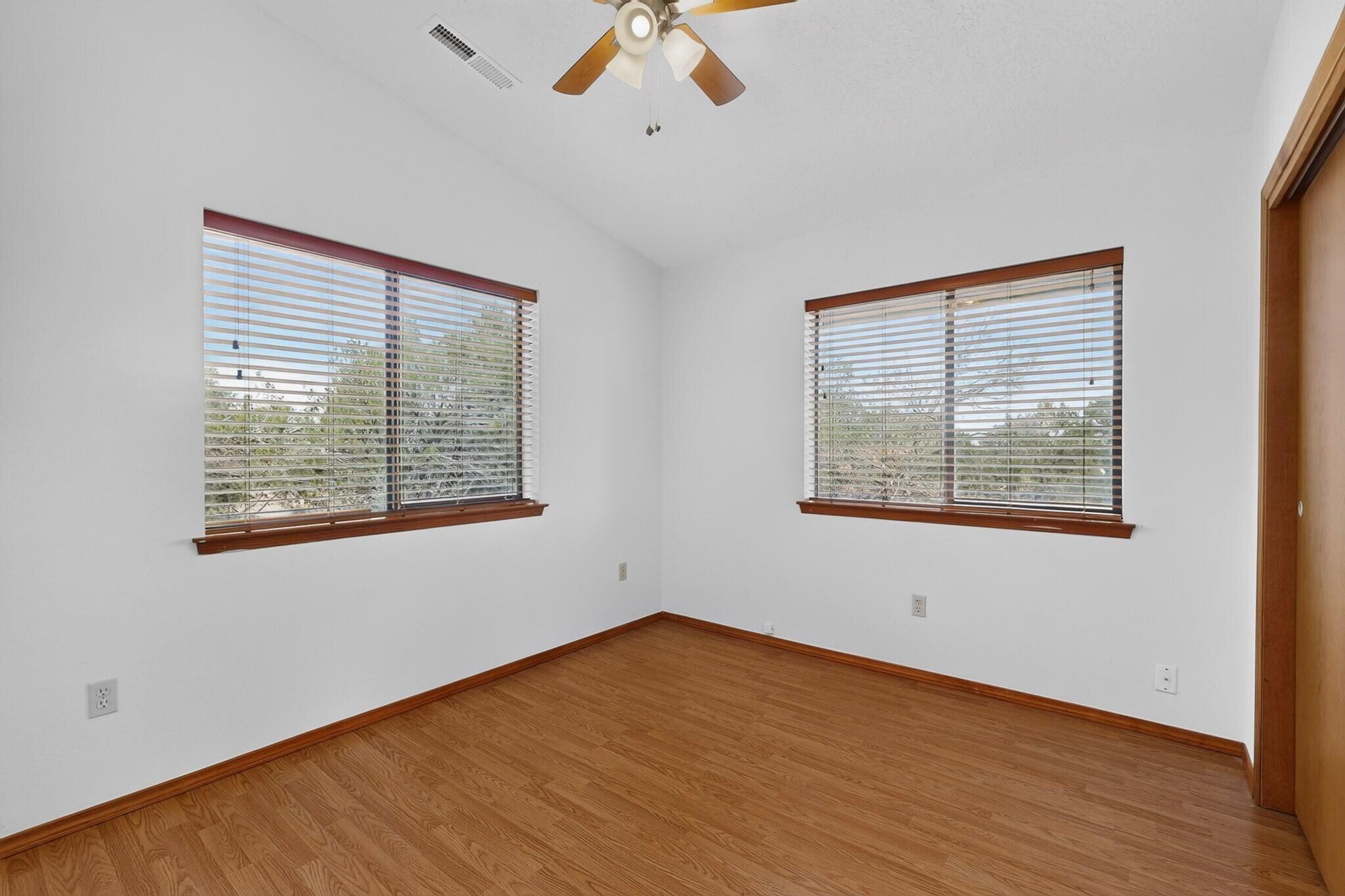Photo 4 — 4 Oak Place