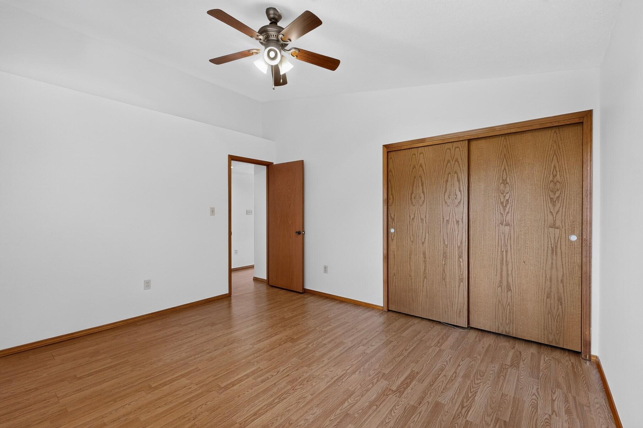 Photo 11 — 4 Oak Place