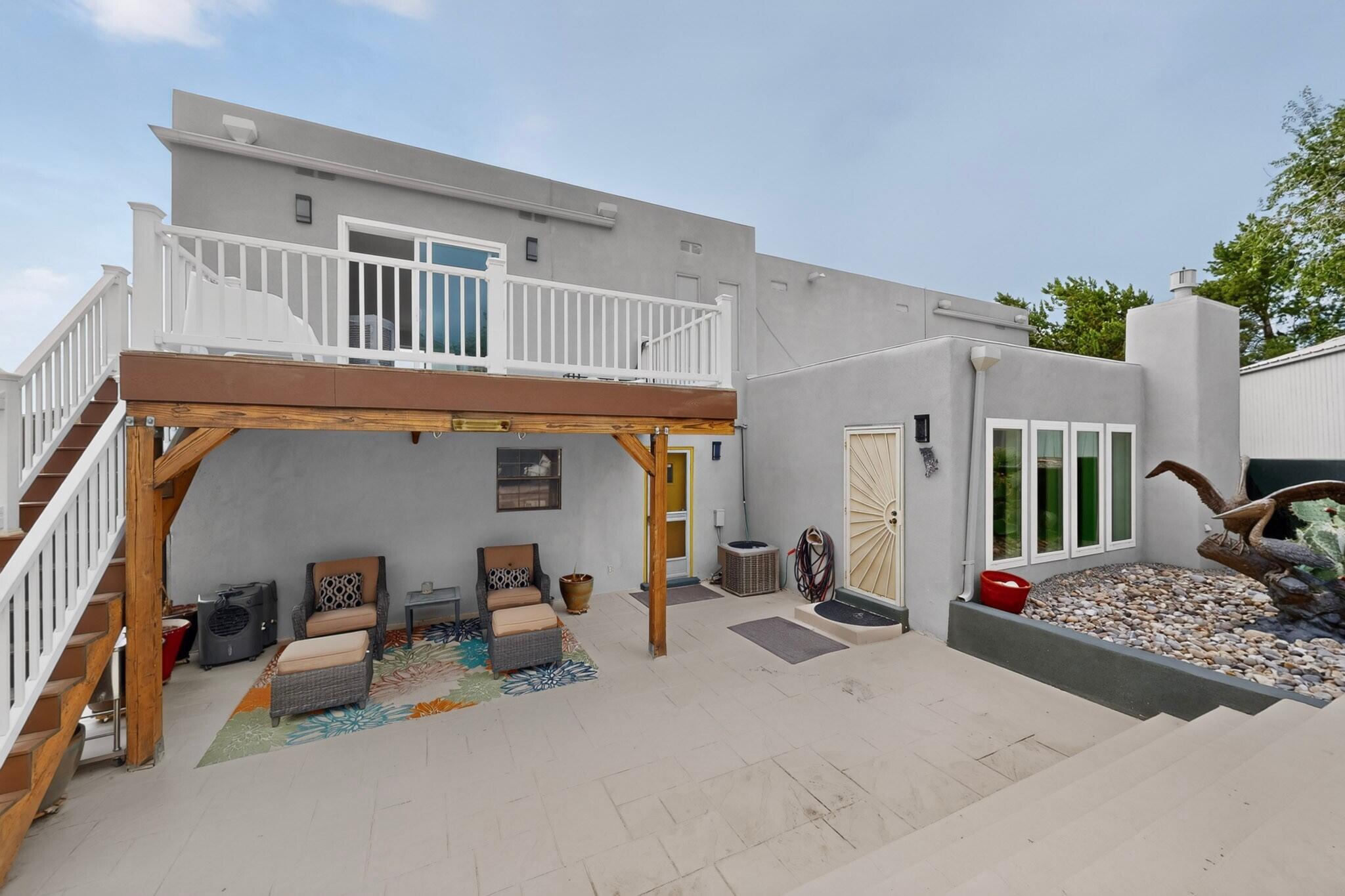 Photo 4 — 1124 Turner Drive NE