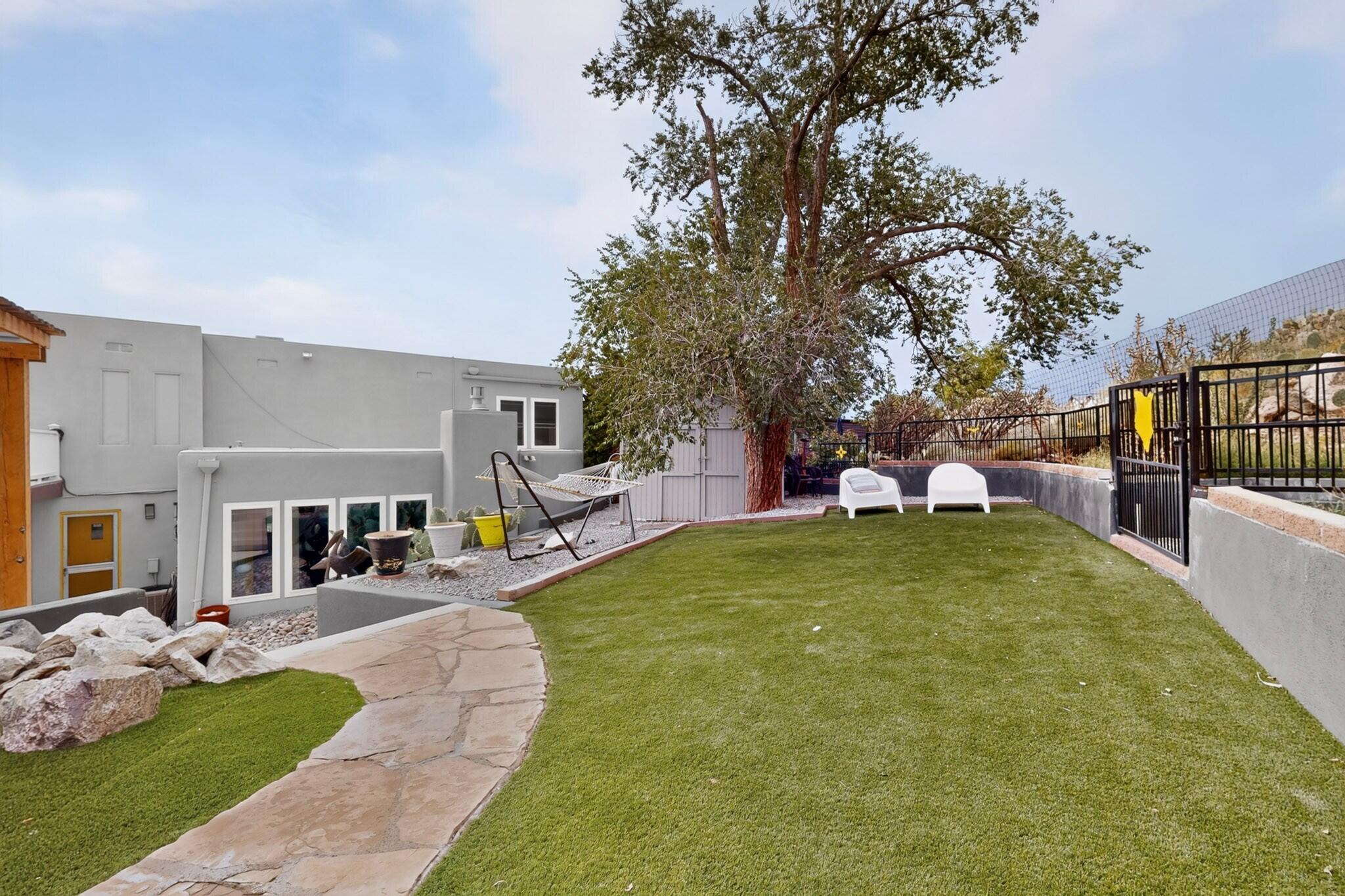 Photo 6 — 1124 Turner Drive NE