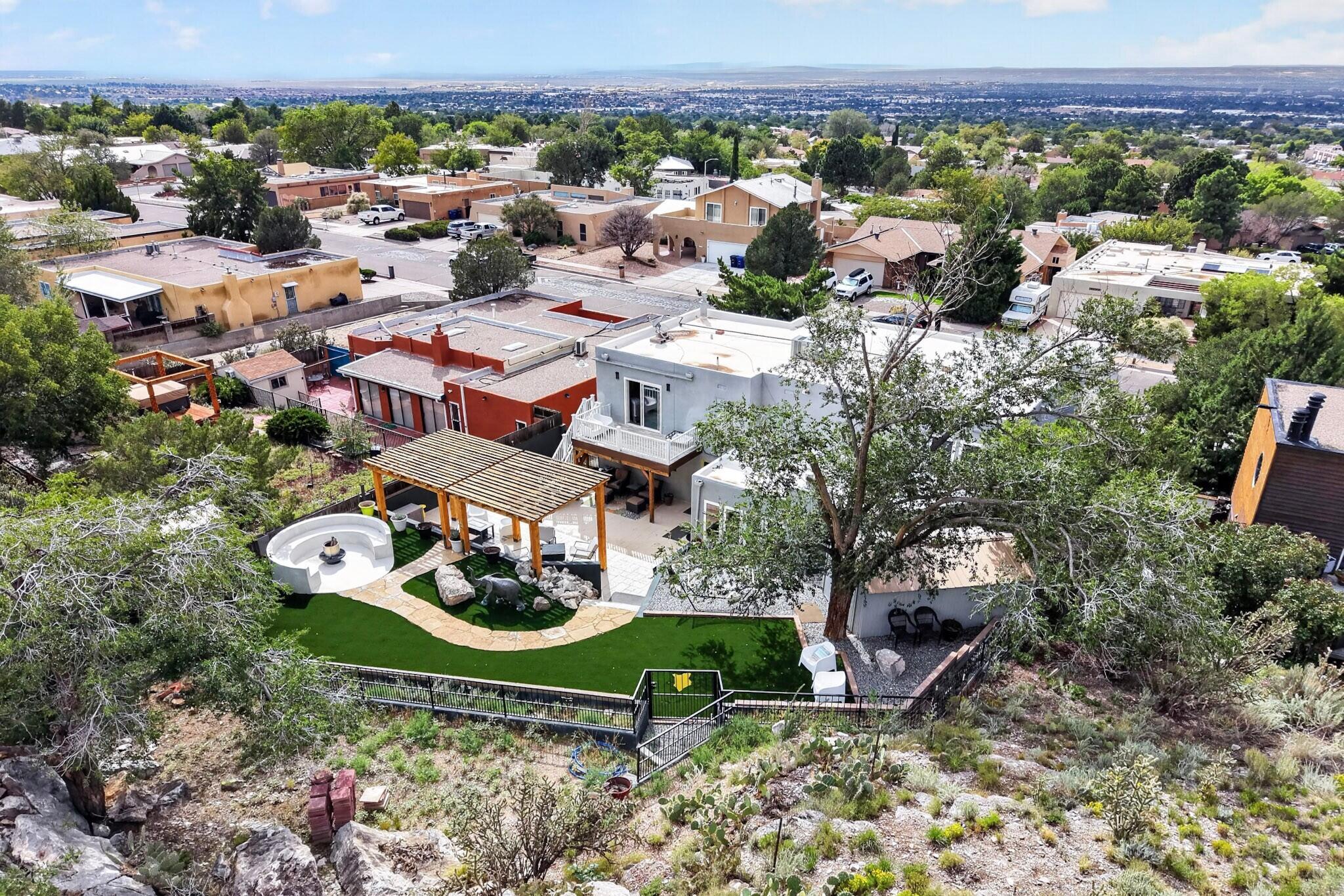 Photo 13 — 1124 Turner Drive NE