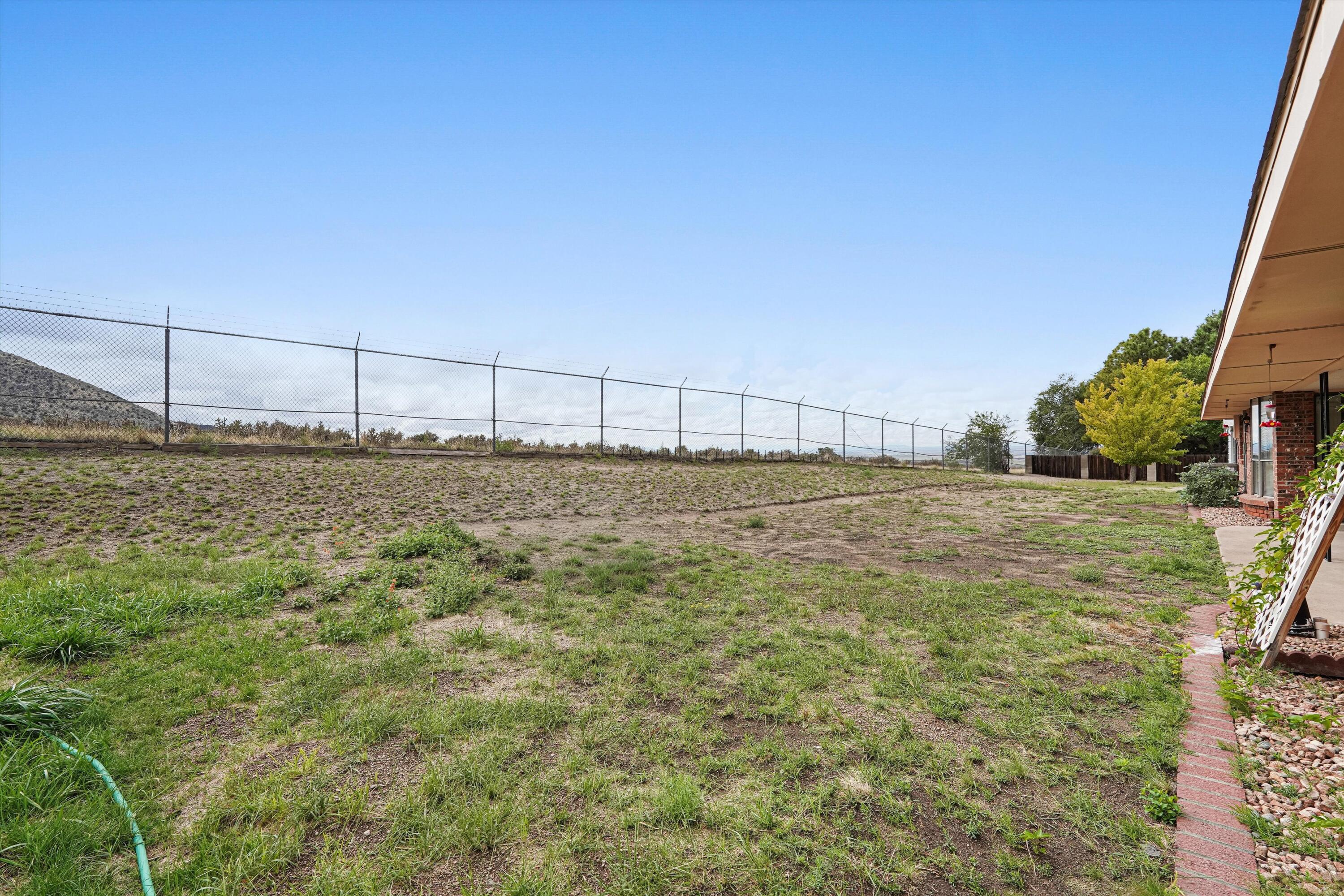 Photo 10 — 1717 Catron Court SE
