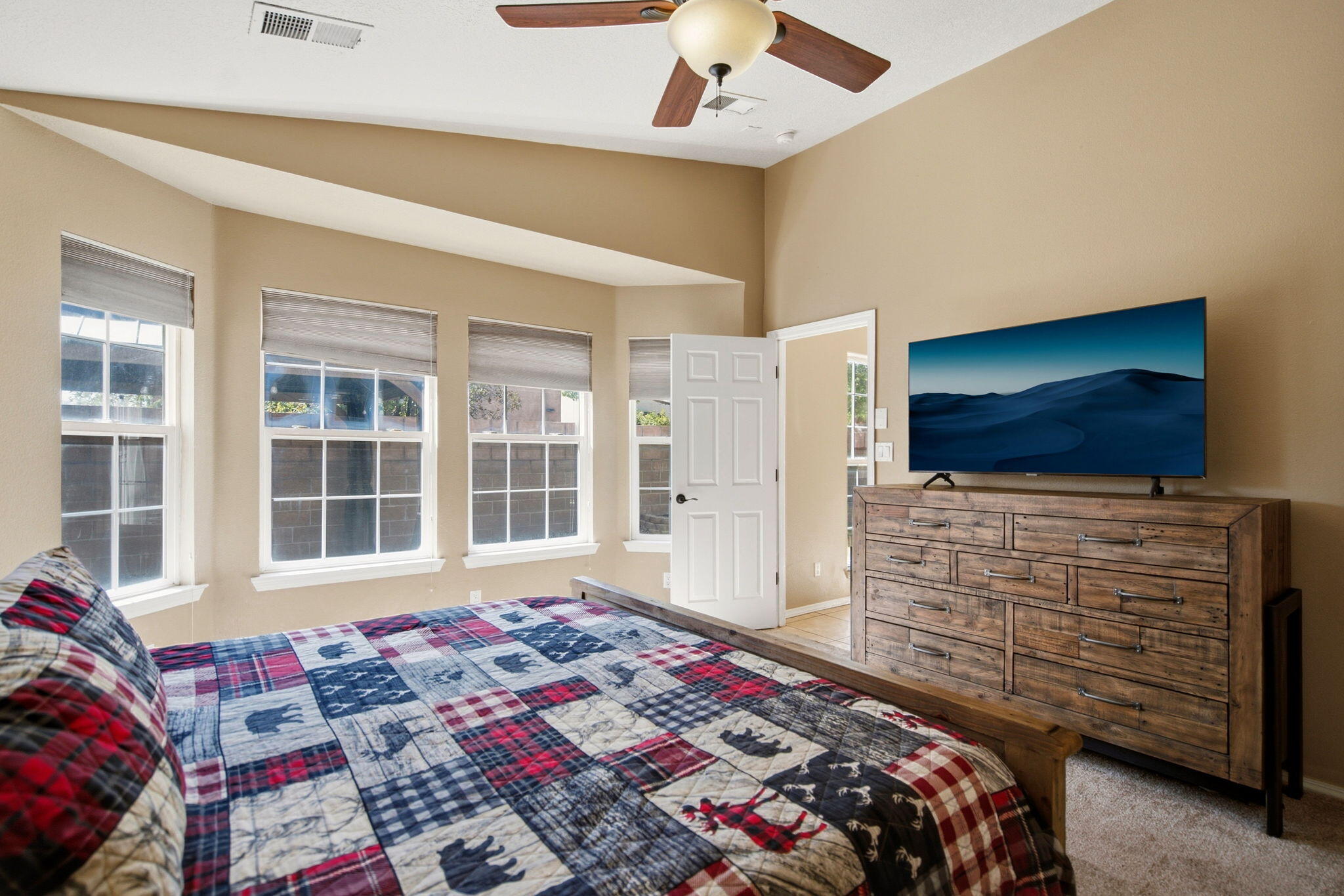 Photo 15 — 10259 Country Meadows Drive NW