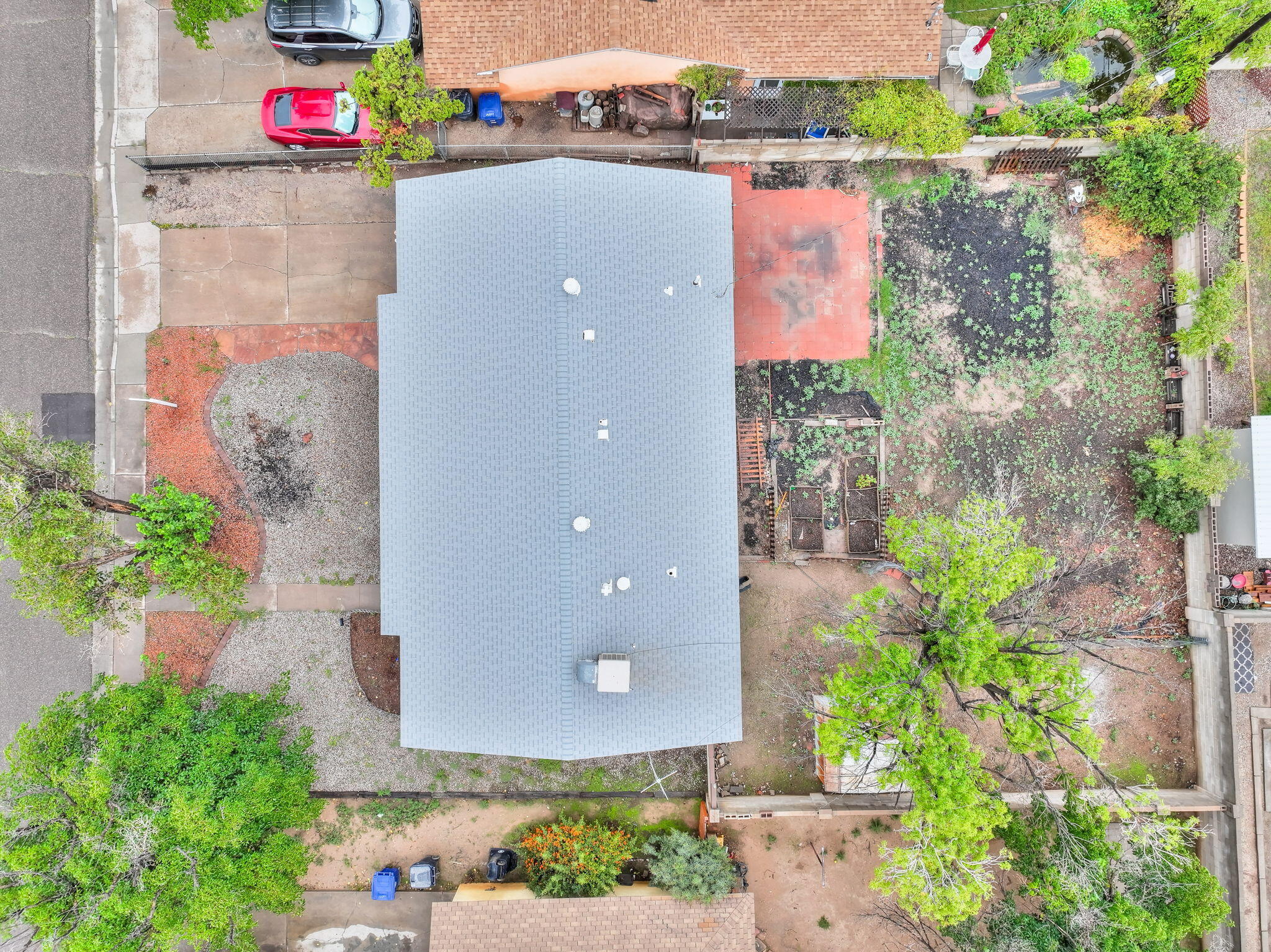 Photo 5 — 422 Glorieta Street NE