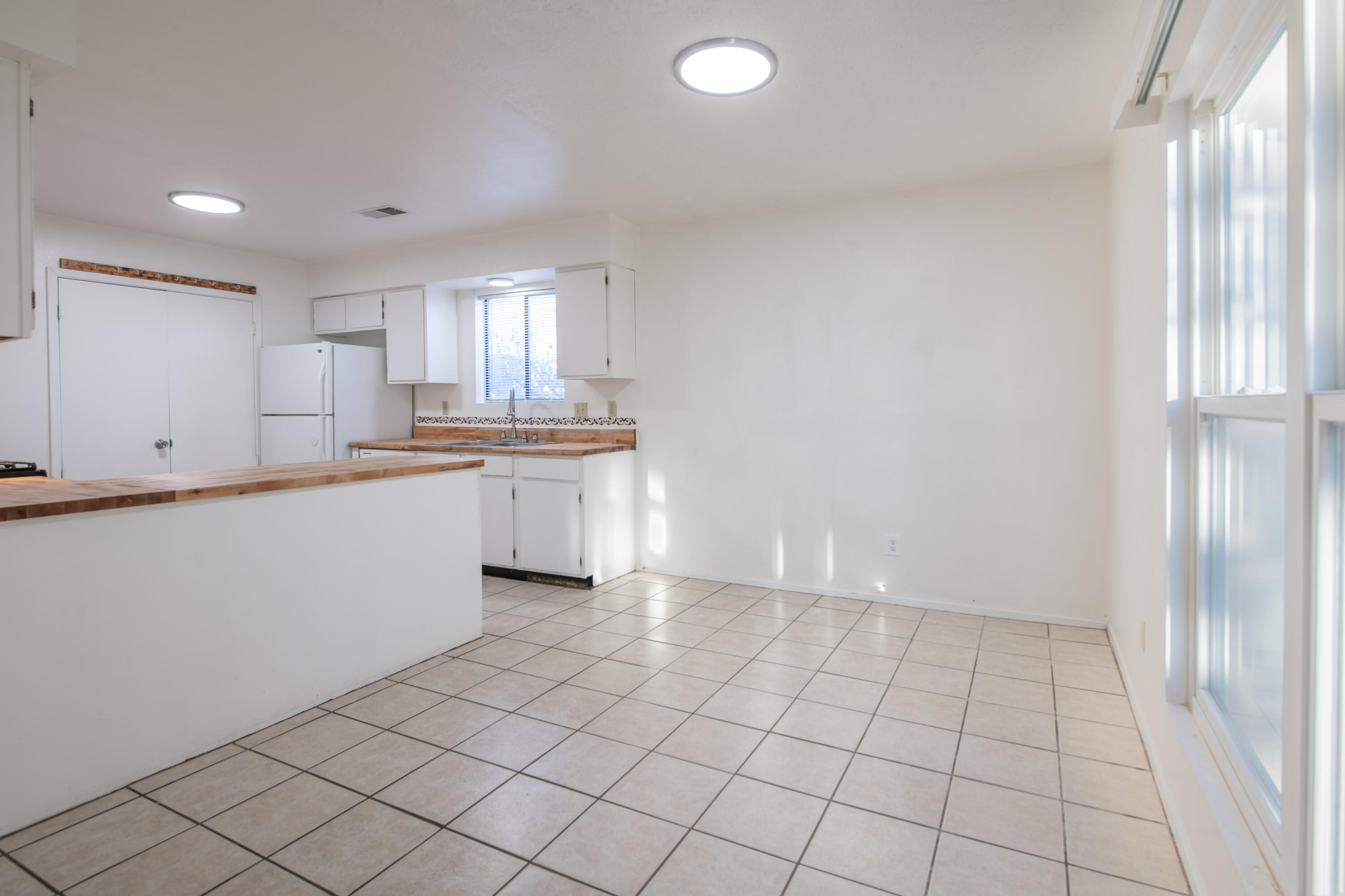 Photo 10 — 1390 Ponderosa Court SE