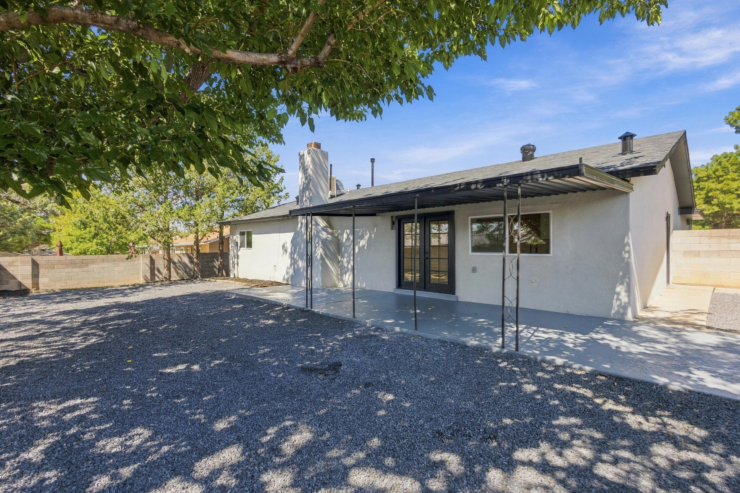Photo 12 — 11224 Nassau Drive NE