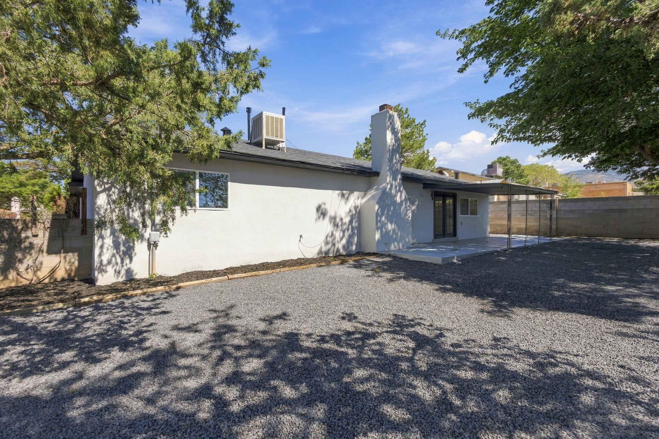 Photo 10 — 11224 Nassau Drive NE