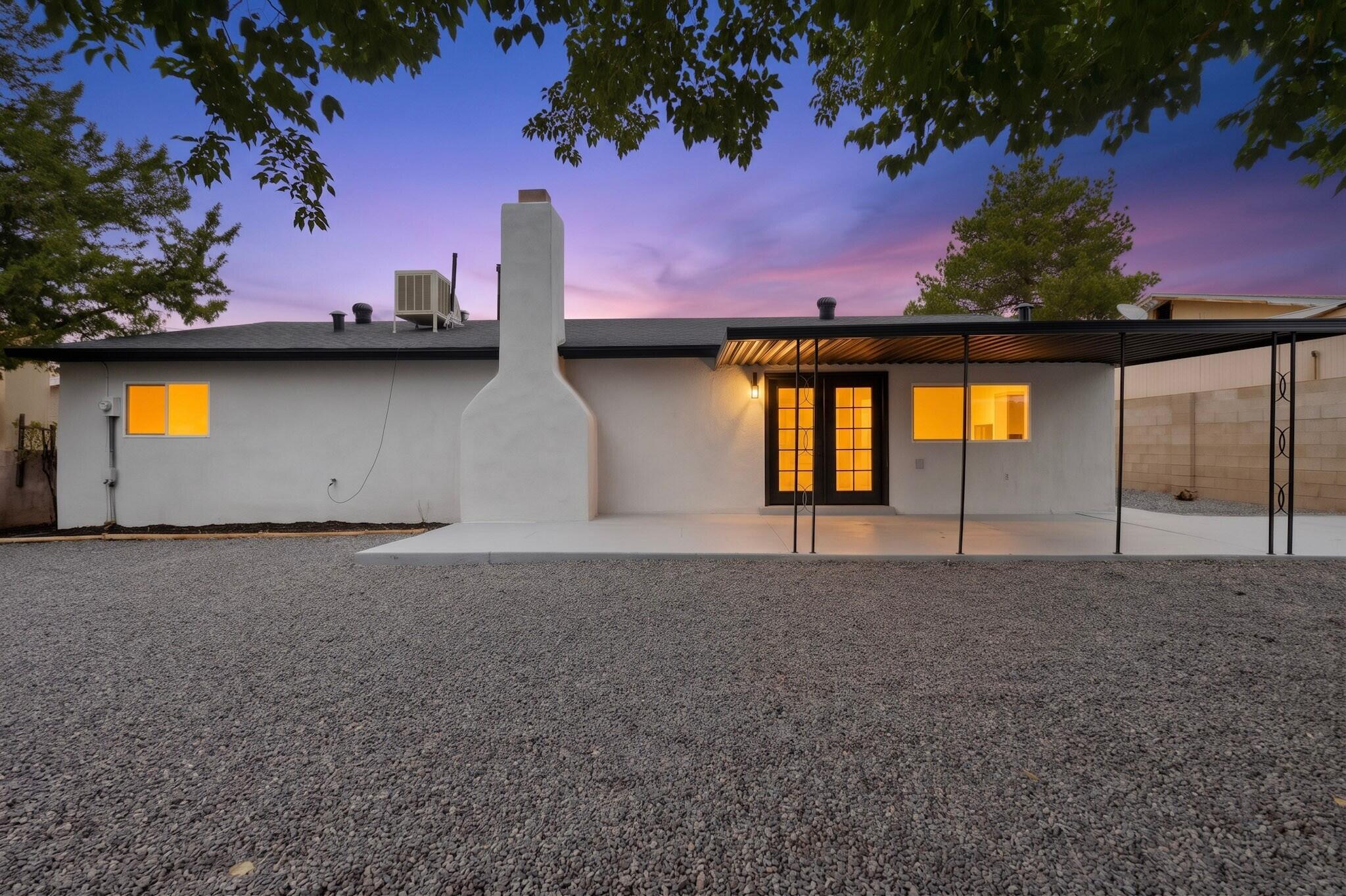 Photo 5 — 11224 Nassau Drive NE