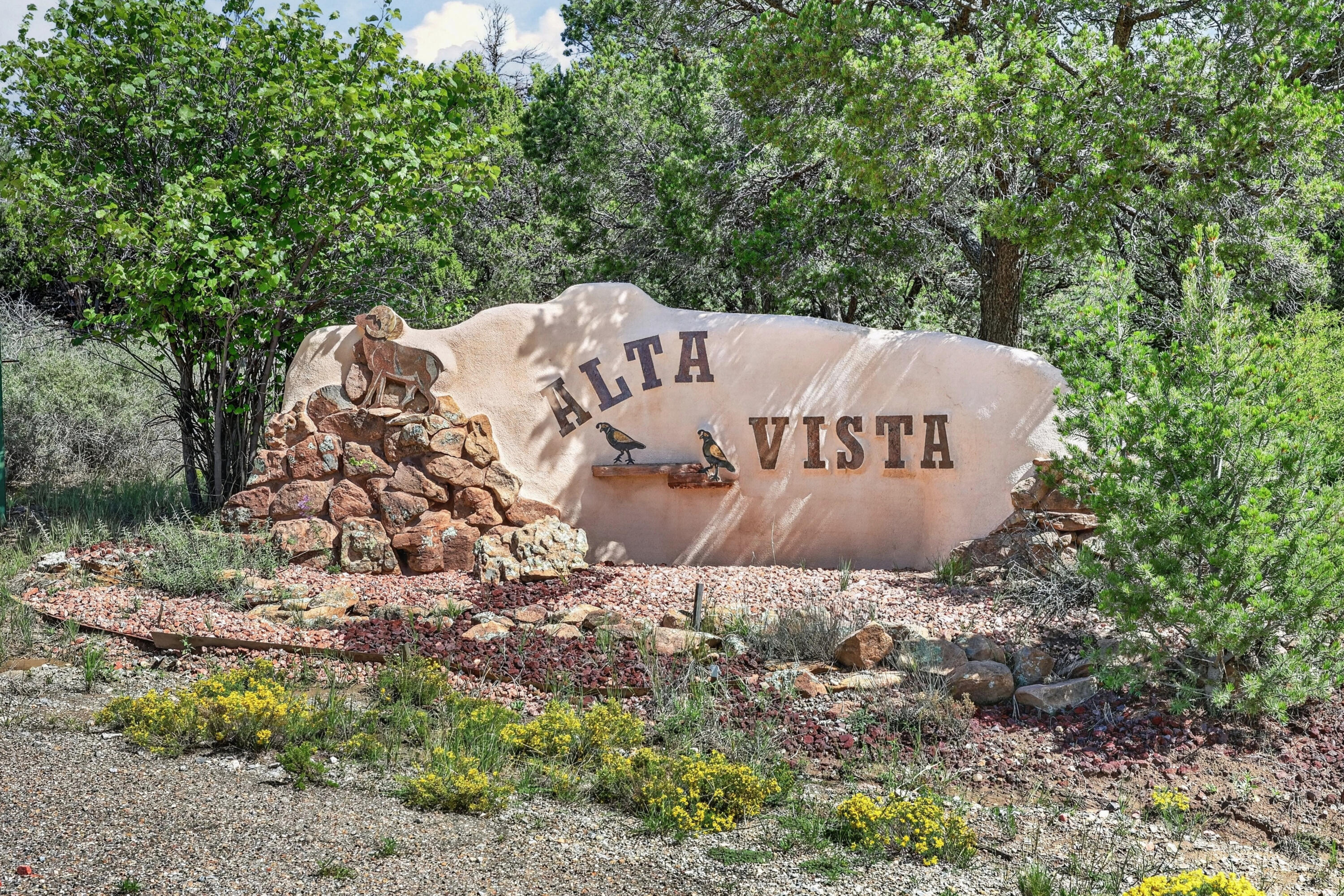 40 Alta Vista Road