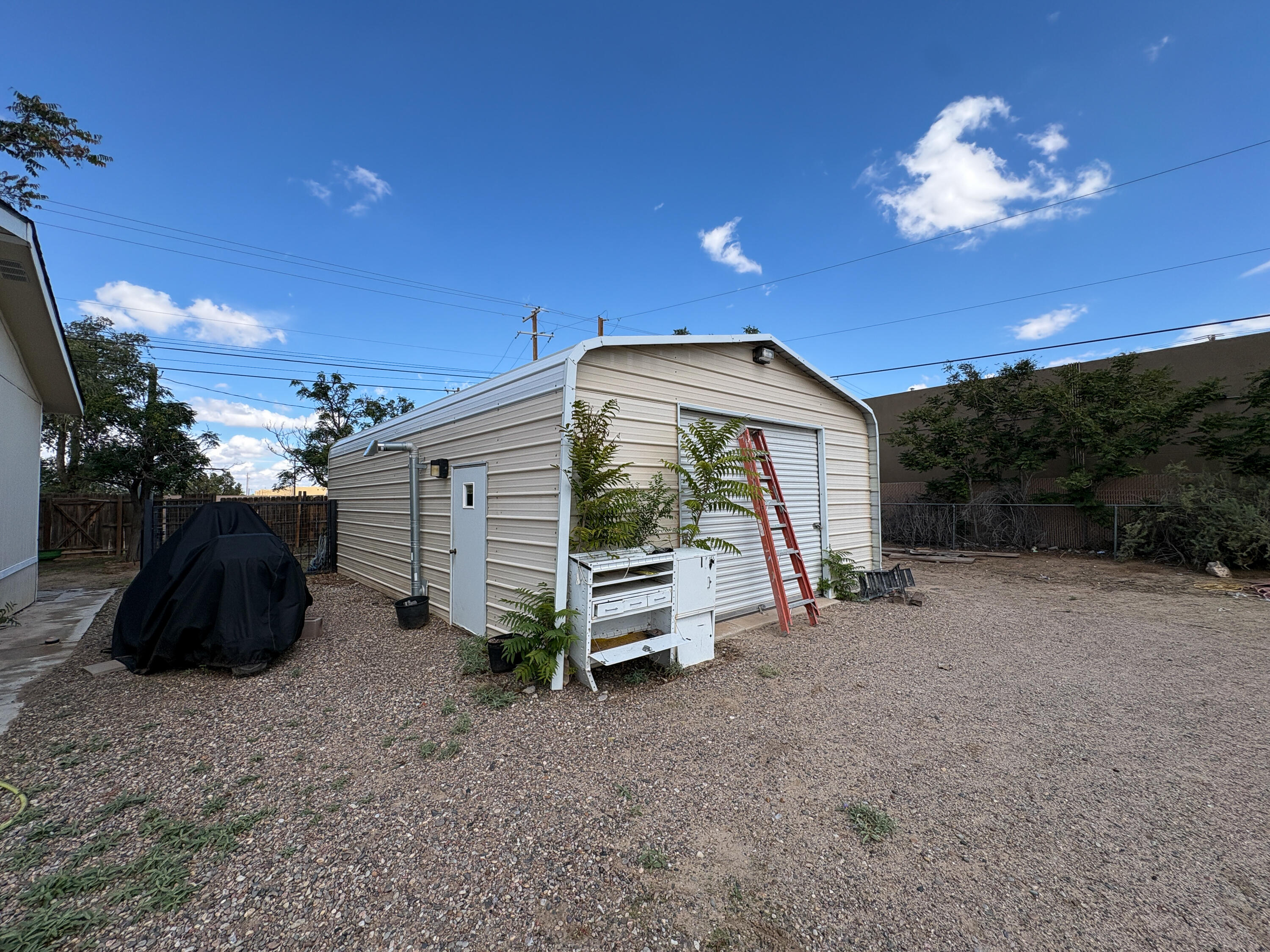 Photo 7 — 2912 Gun Club Road SW