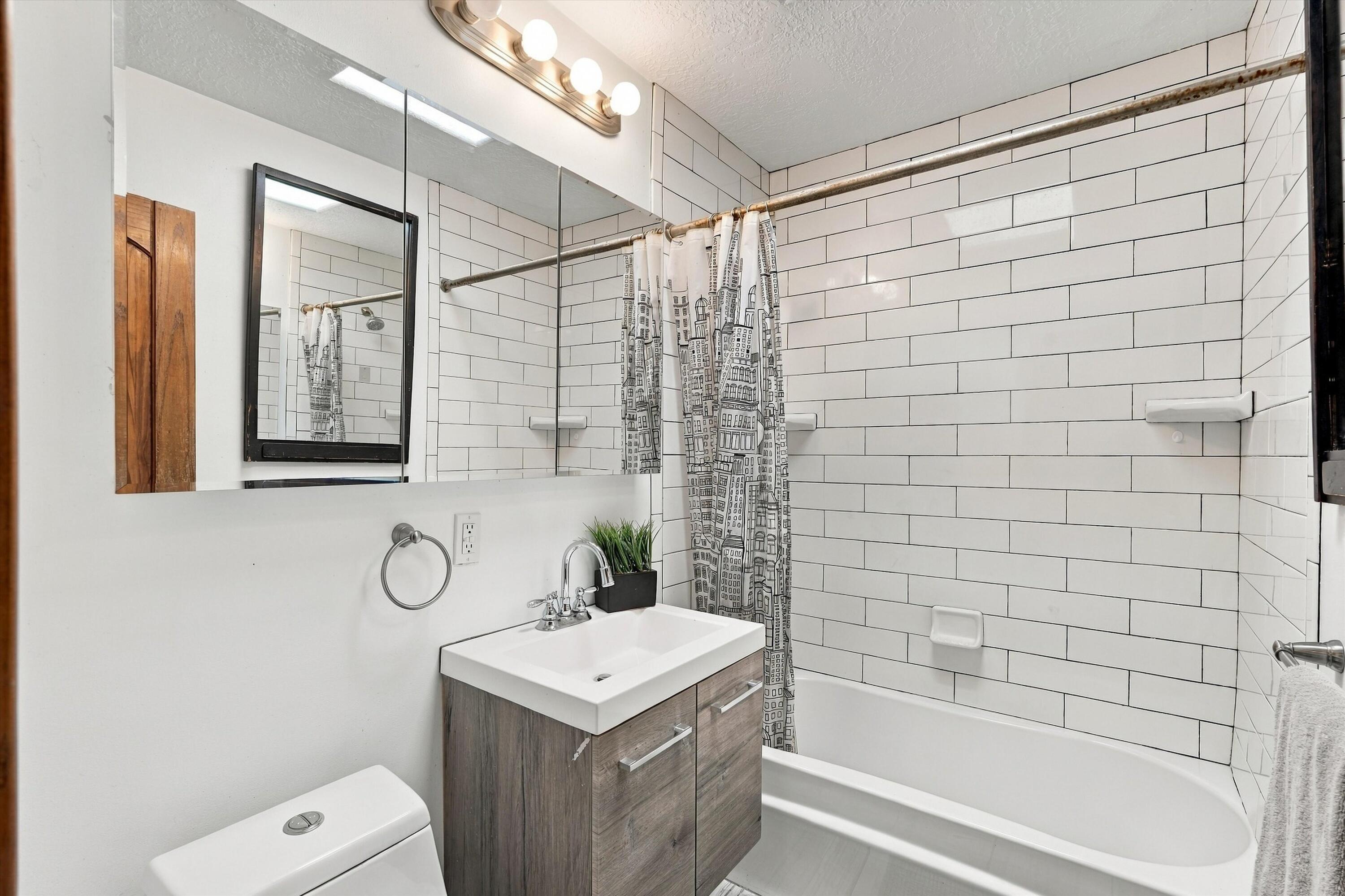 Photo 14 — 2723 Hyder Avenue SE