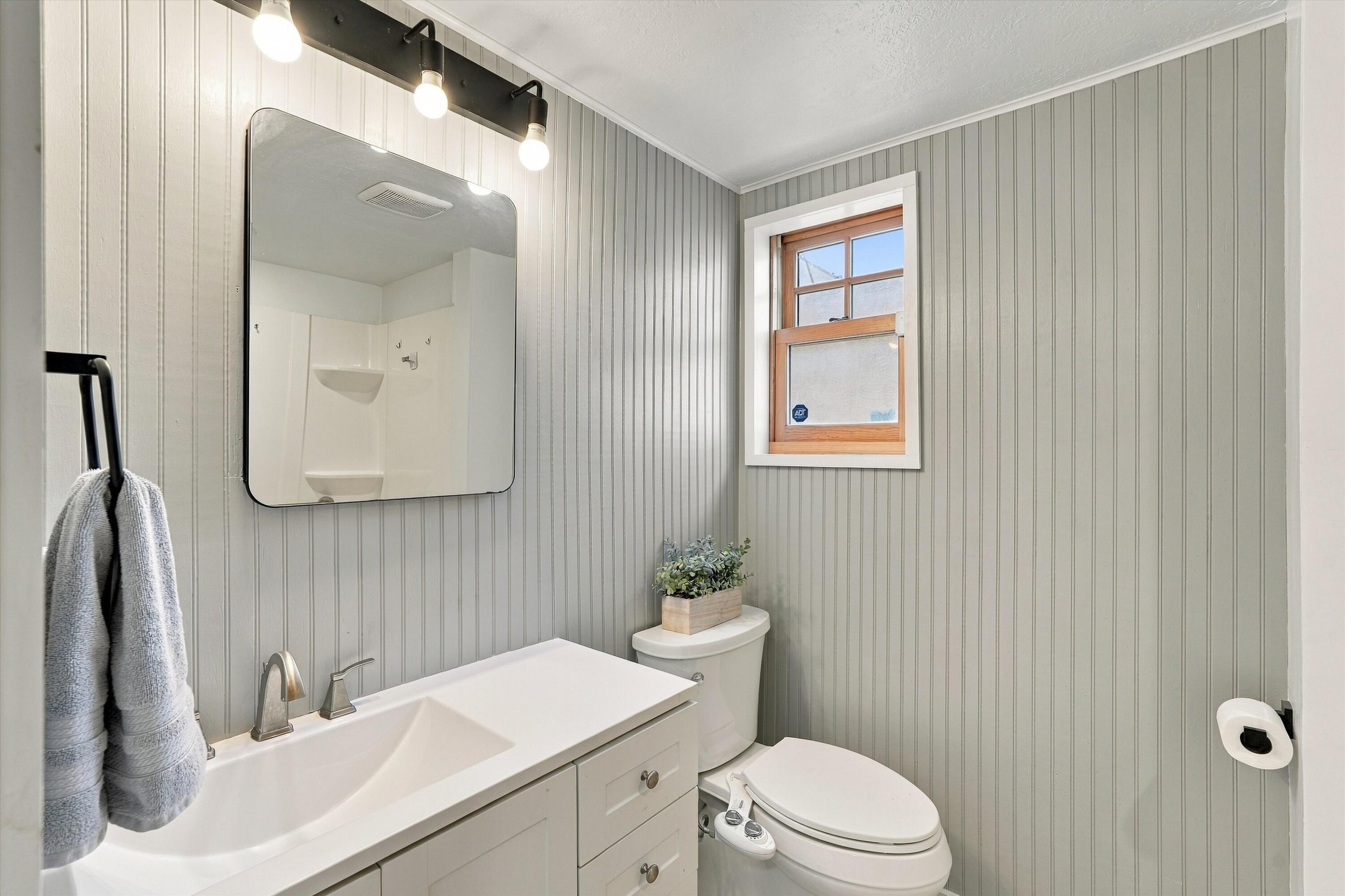 Photo 11 — 2723 Hyder Avenue SE