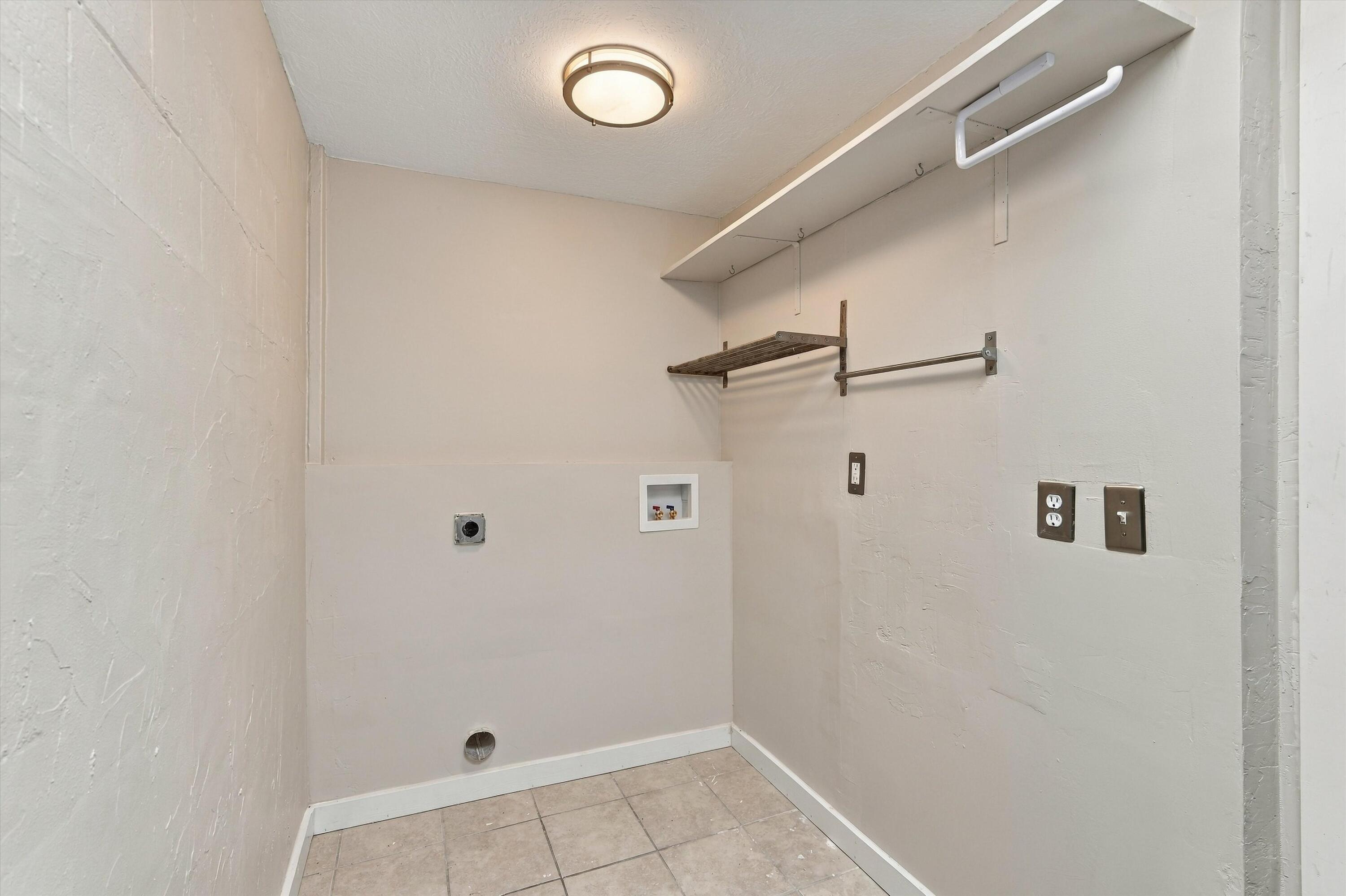 Photo 9 — 2723 Hyder Avenue SE