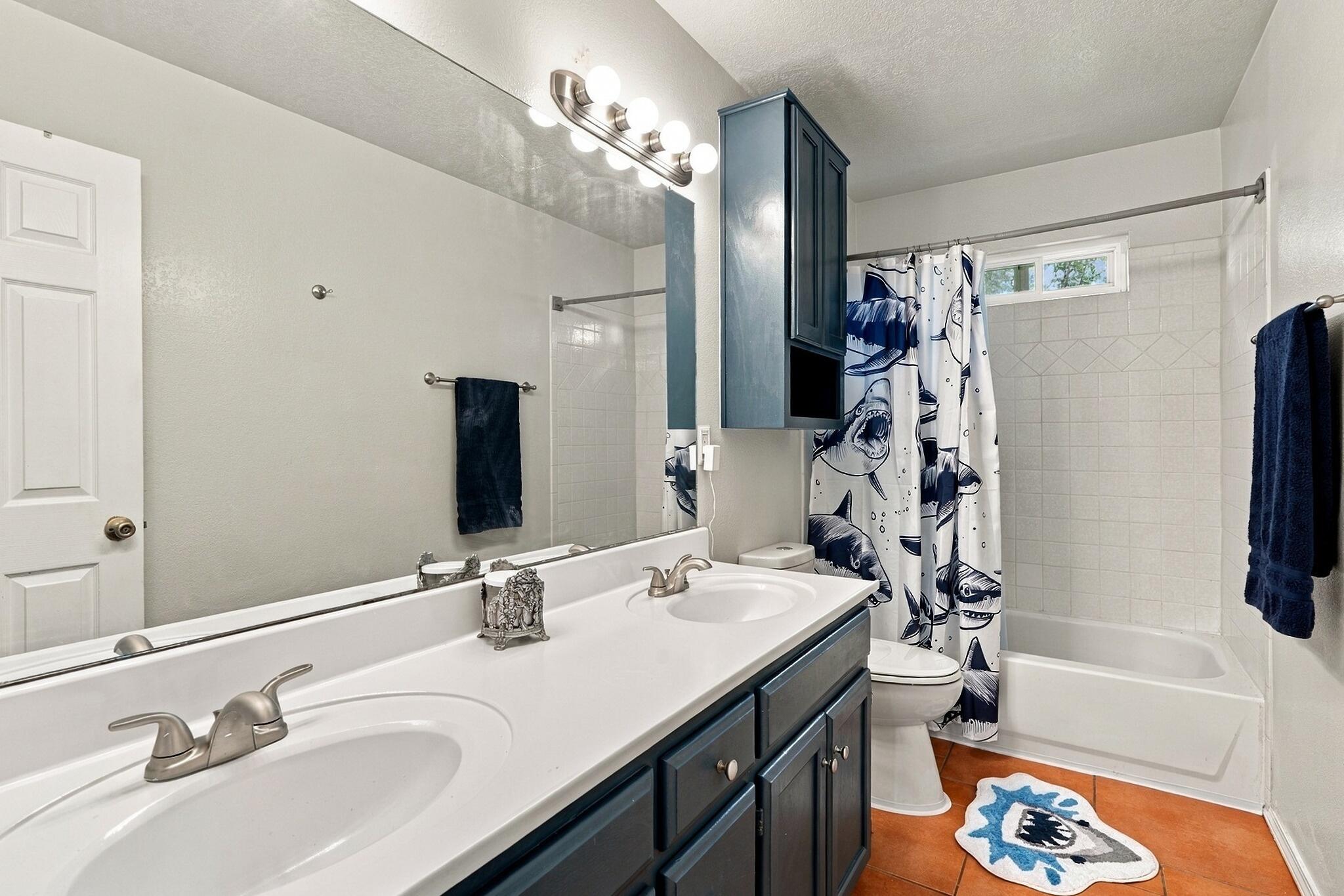 Photo 10 — 10414 San Gregorio Drive NW