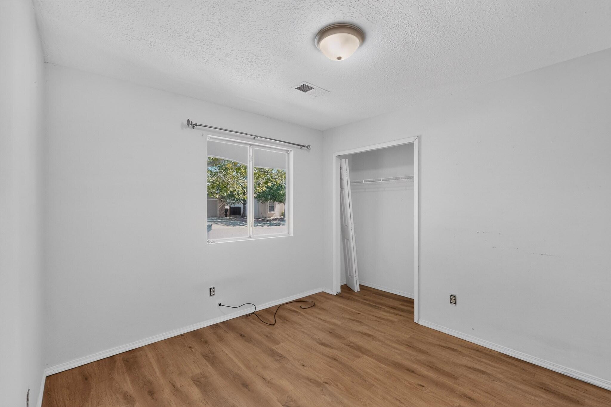 Photo 11 — 1657 Lark Spur Drive NE