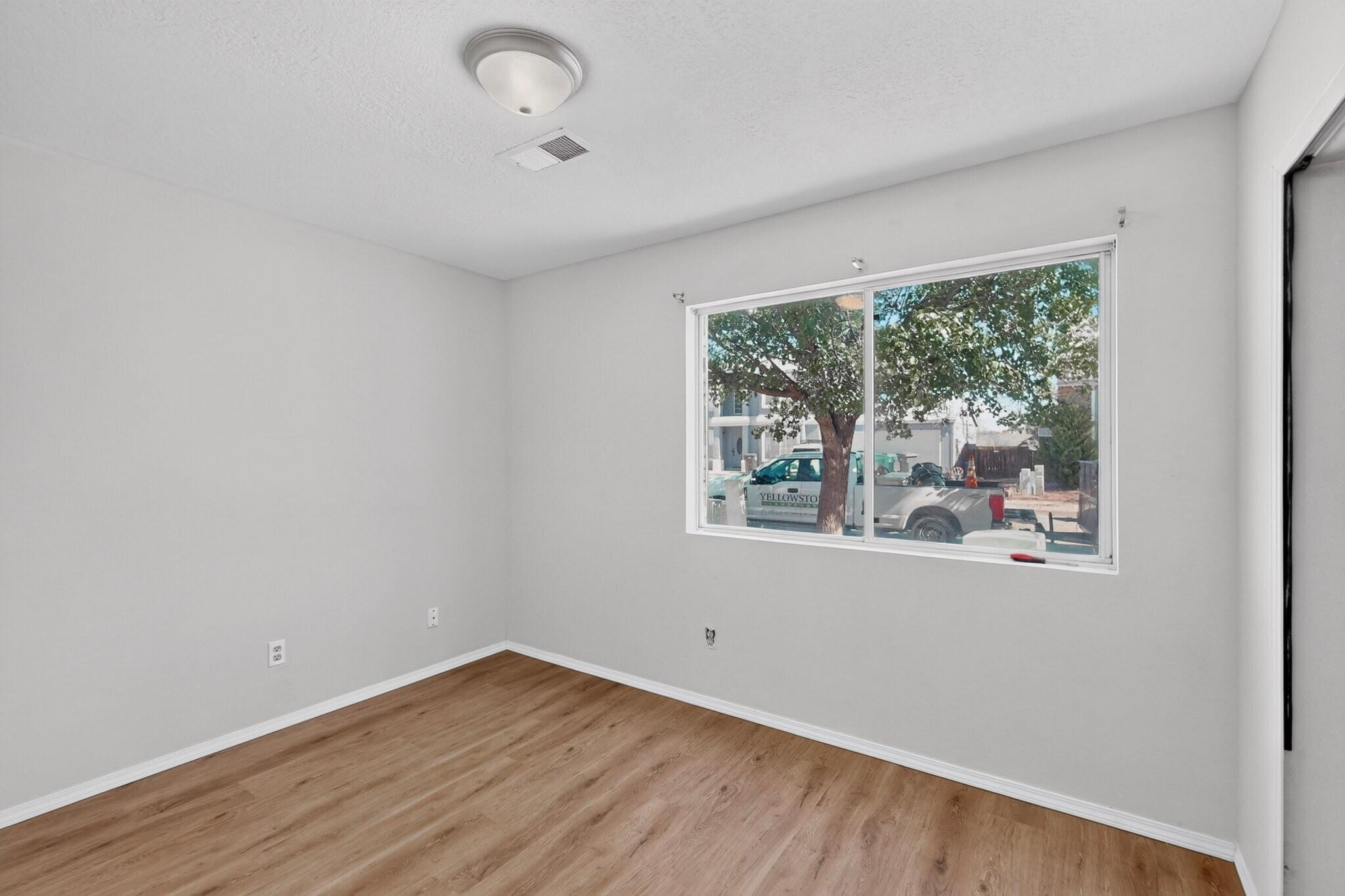 Photo 18 — 1657 Lark Spur Drive NE
