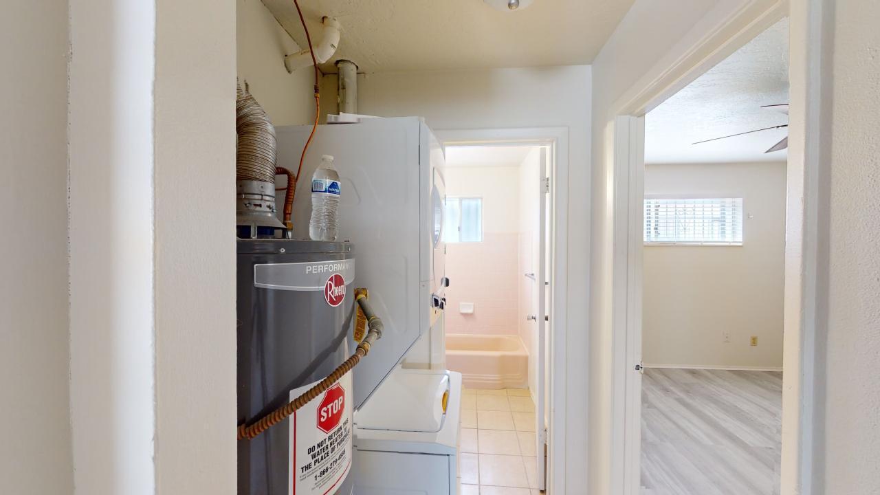 Photo 13 — 3434-3438 Thaxton Avenue SE