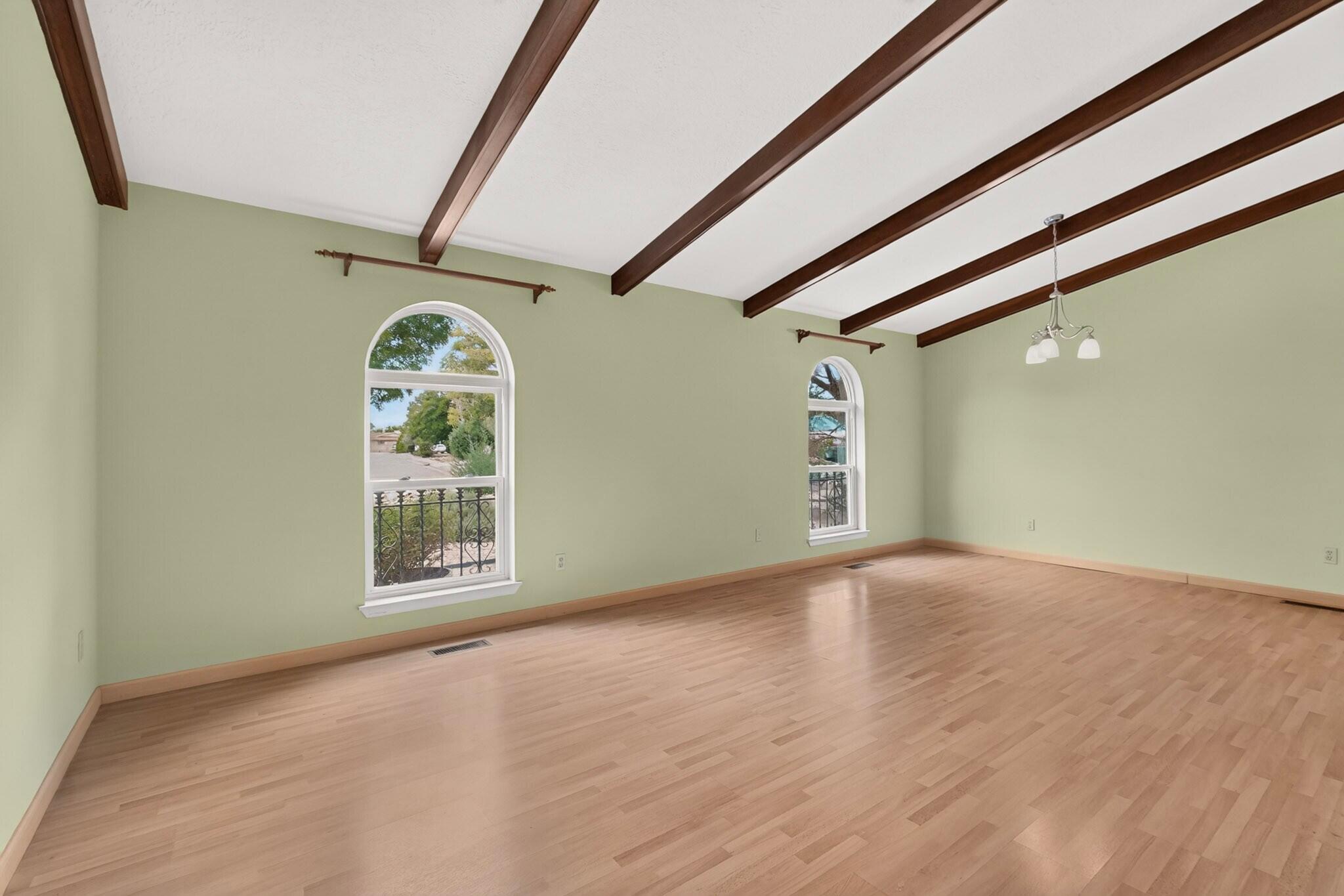 Photo 16 — 3532 Haines Avenue NE