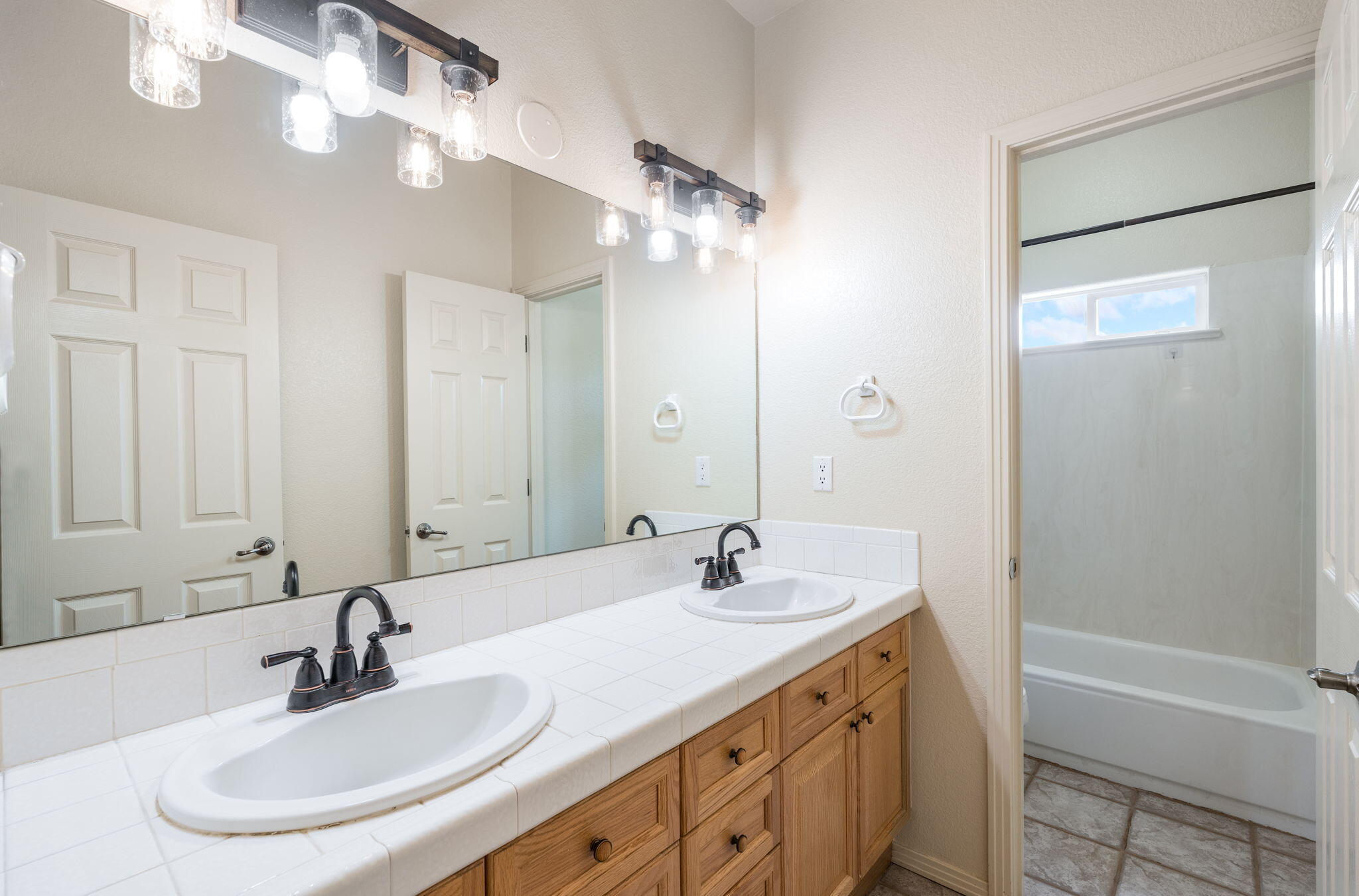 Photo 15 — 2505 Rio Orilla Lane NW
