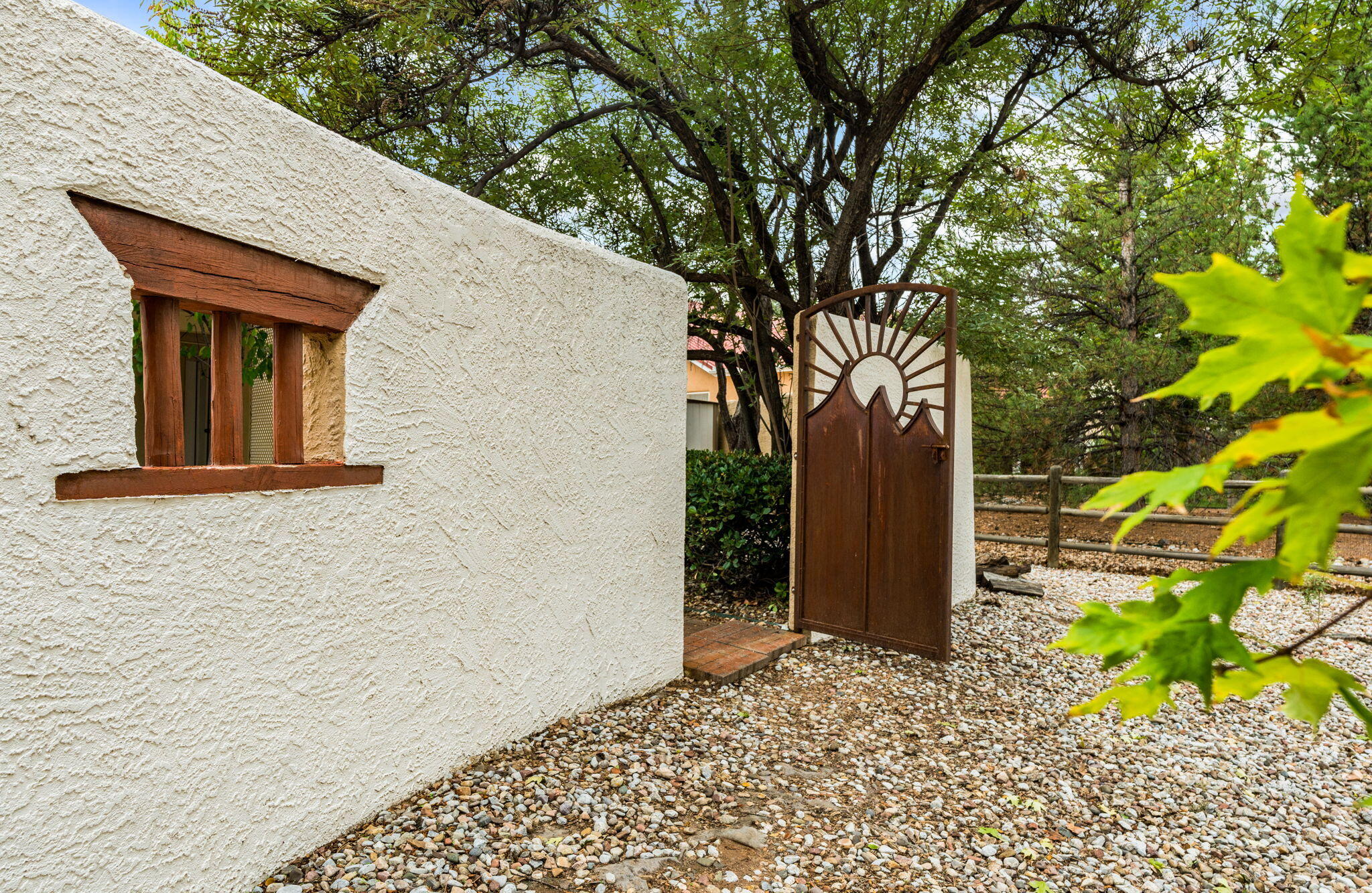 Photo 6 — 2505 Rio Orilla Lane NW