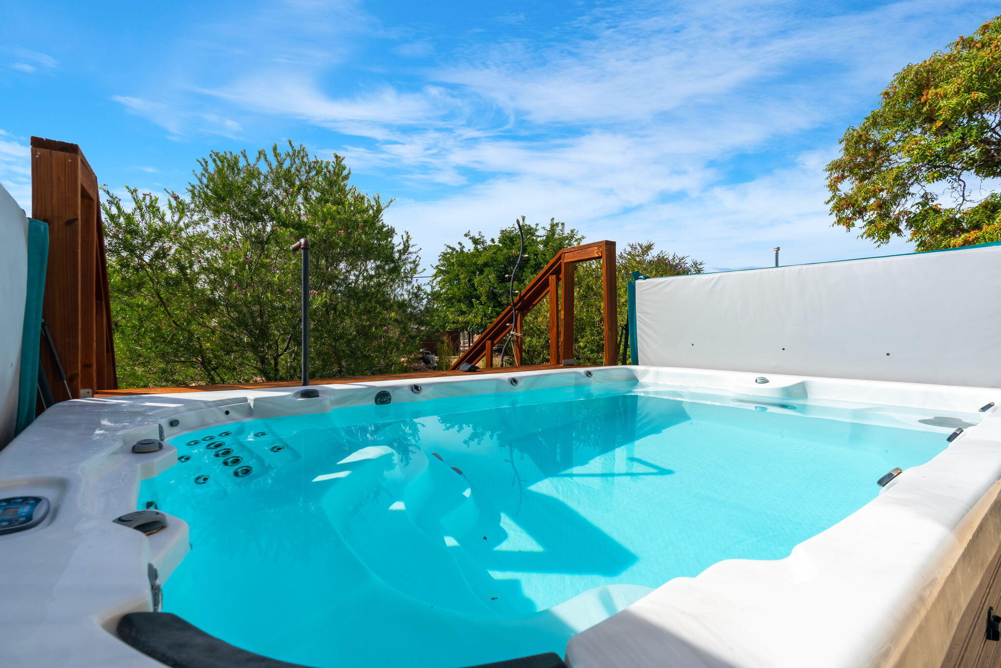 Photo 17 — 406 Atrisco Drive SW