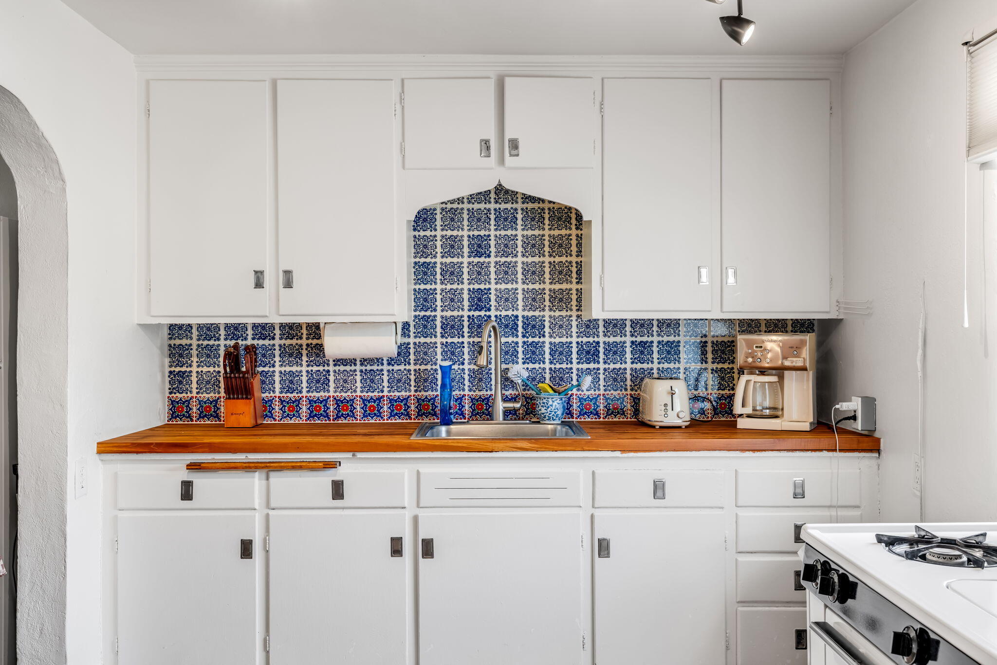 Photo 20 — 406 Atrisco Drive SW