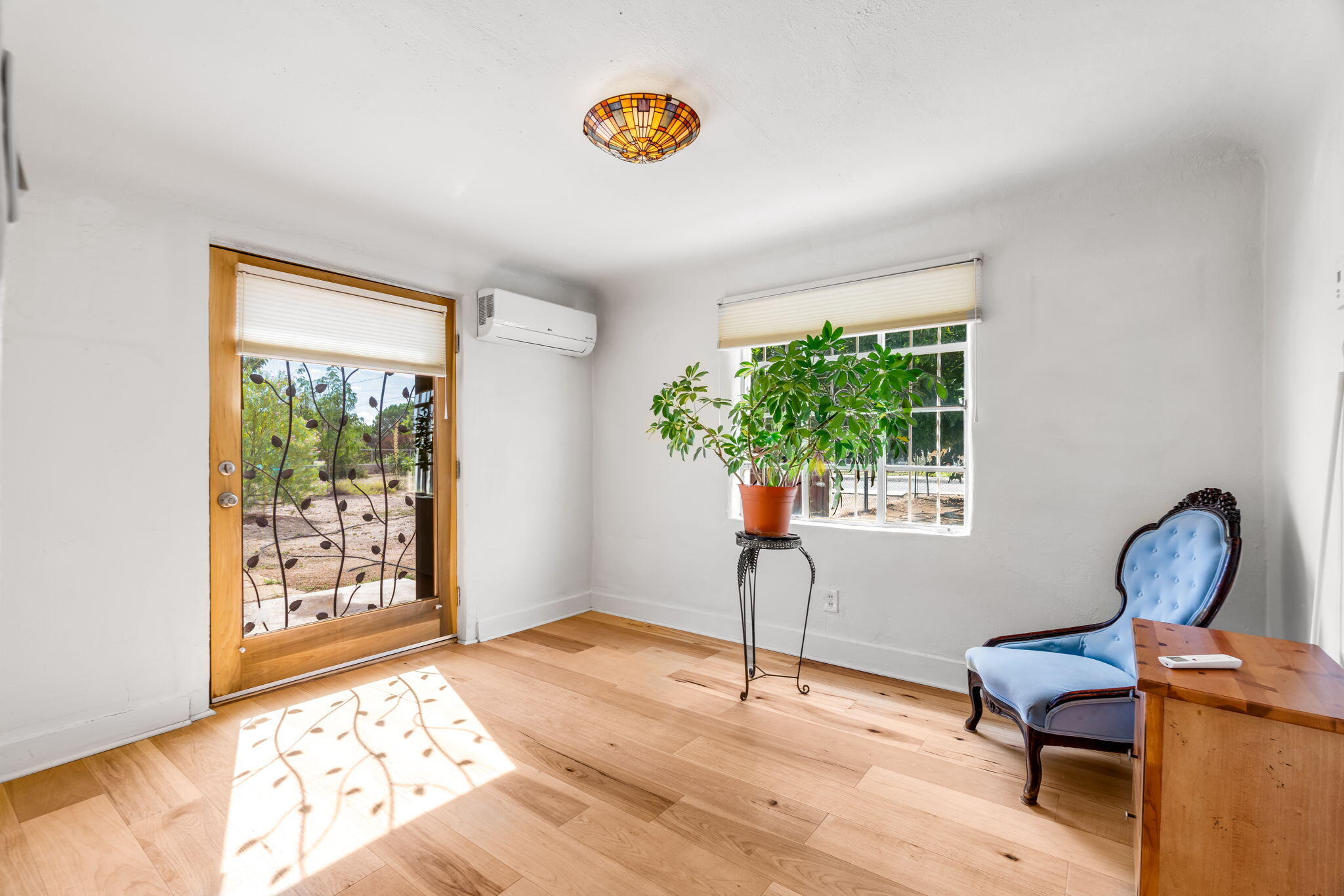 Photo 13 — 406 Atrisco Drive SW