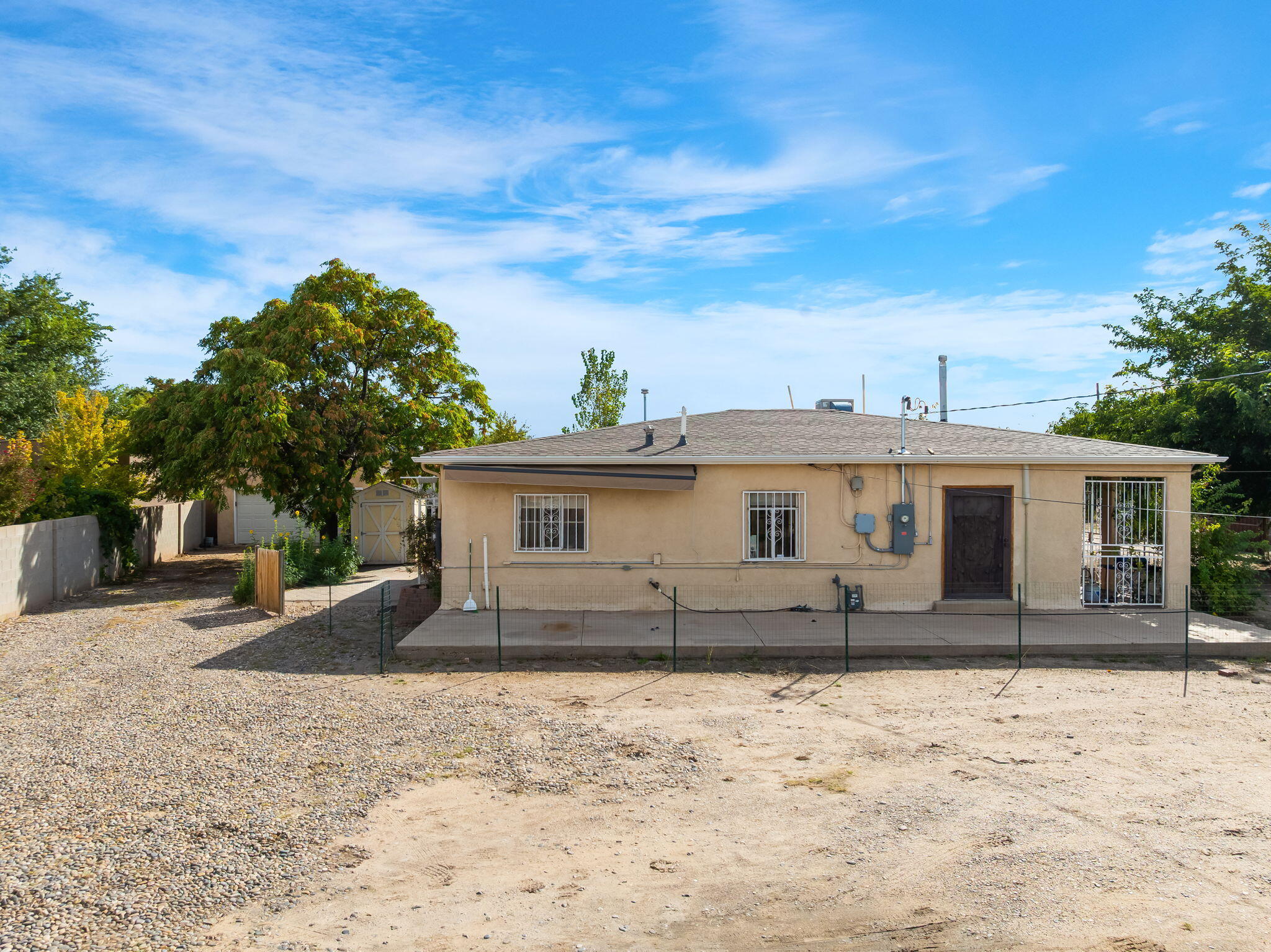 Photo 8 — 406 Atrisco Drive SW