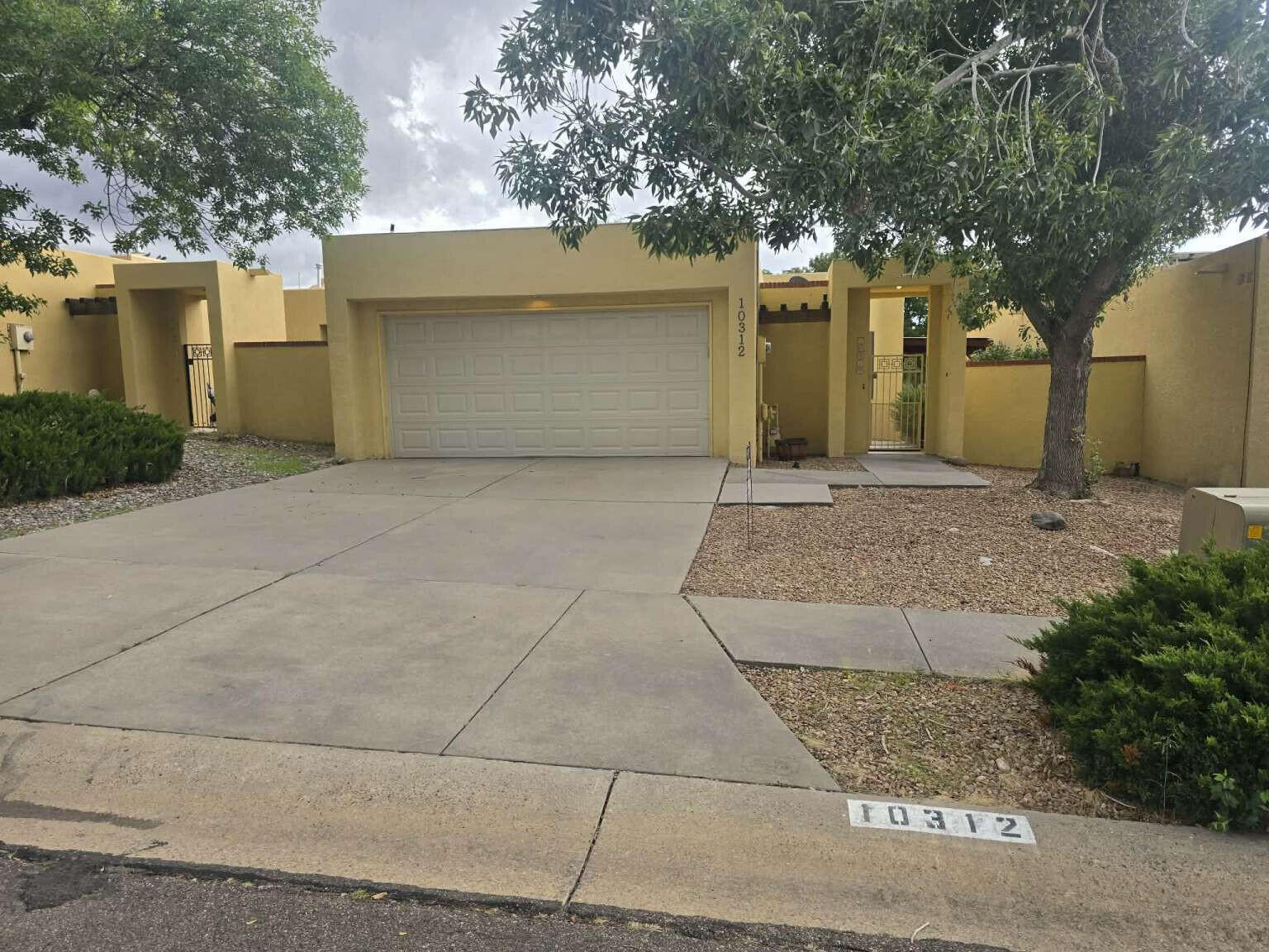 10312 Camino Del Oso NE