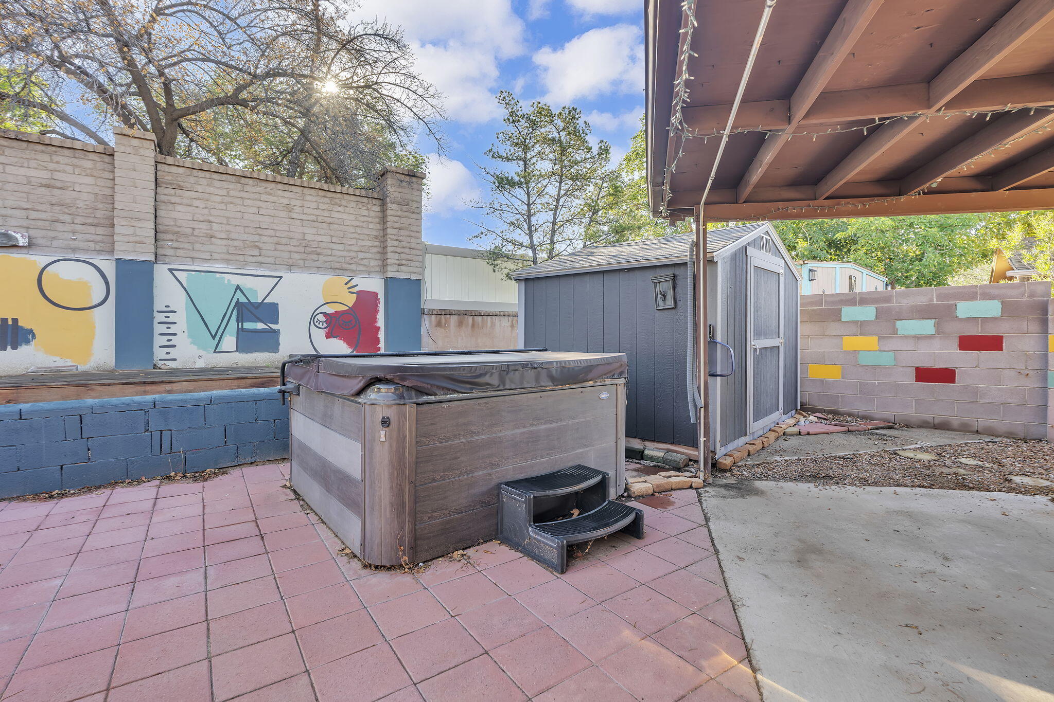 Photo 3 — 712 Tranquilino Court NE