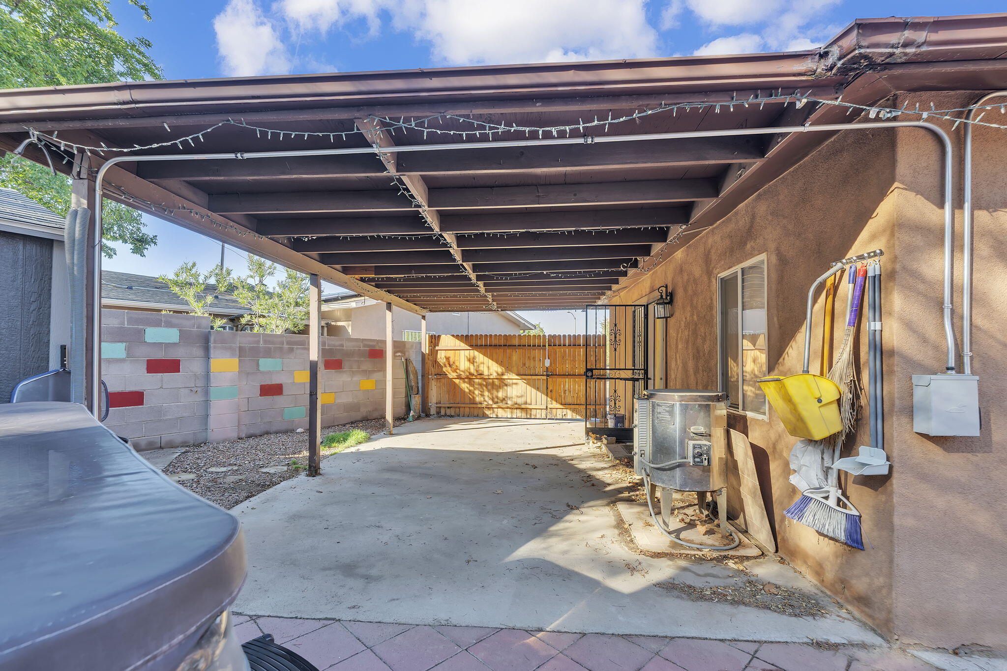 Photo 4 — 712 Tranquilino Court NE