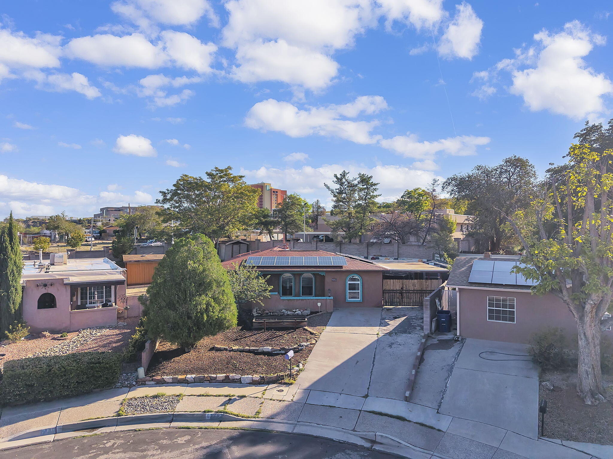 Photo 7 — 712 Tranquilino Court NE